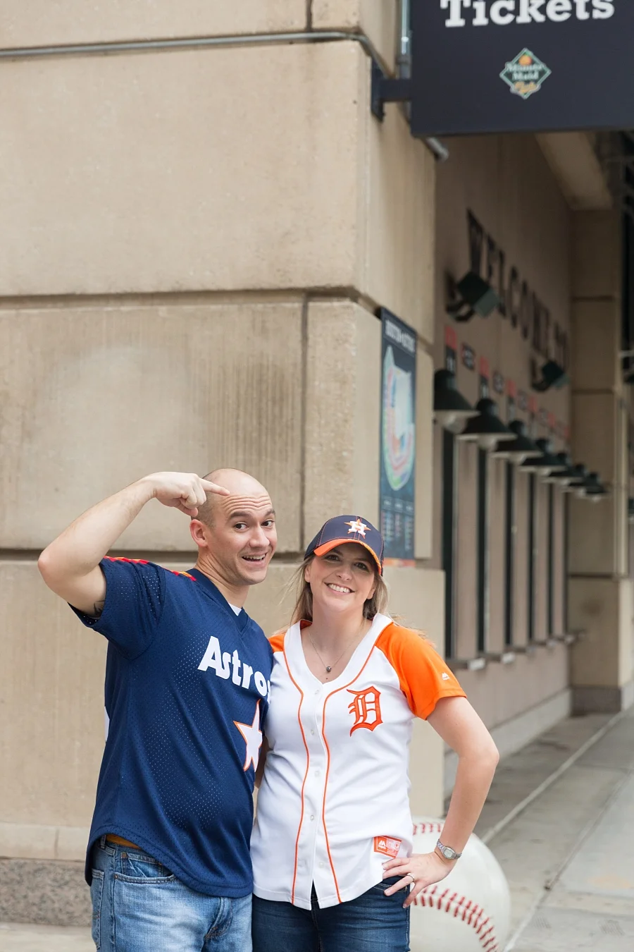 Stacy-Anderson-Photography-Houston-Astros-Baseball-engagement-photo_0036.jpg