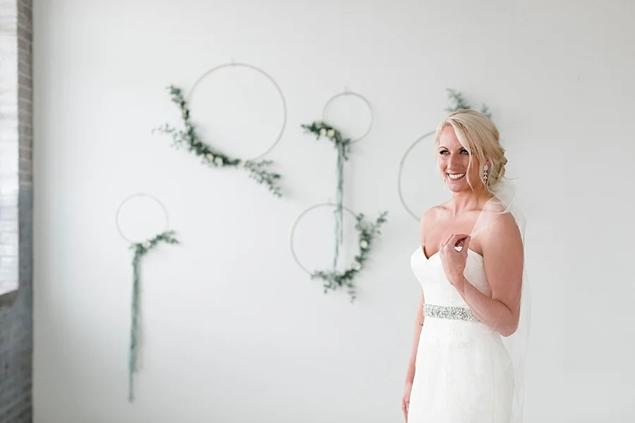 Stacy Anderson Photography Houston Rental Studio Modern Simple Bridal Photographer_0012.jpg
