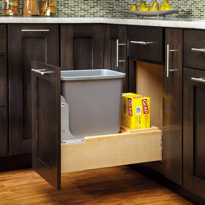 Single 35 qt. container with rear storage