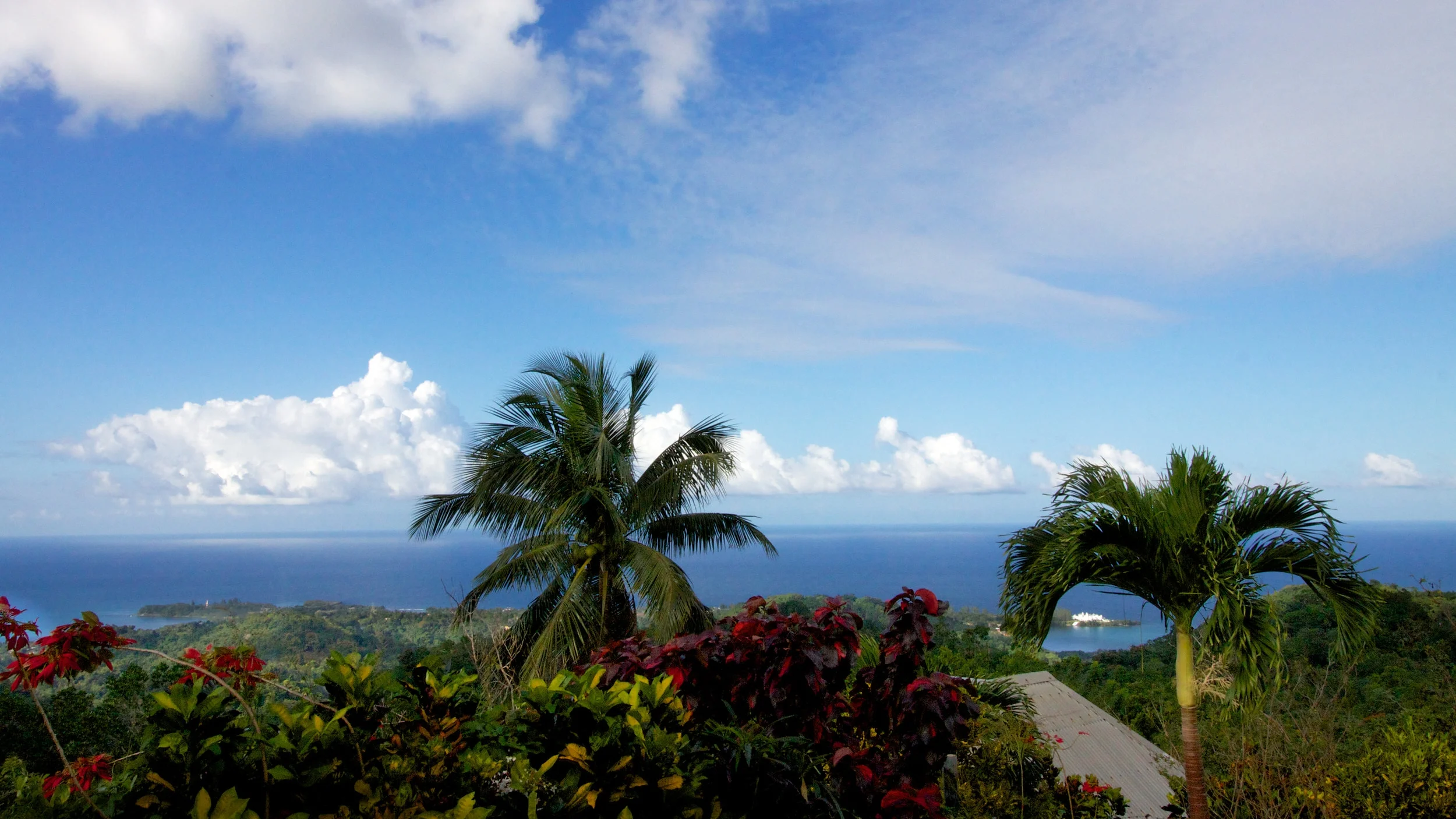 a breathtaking panoramic view of the sea and the Trident Castle to the East....