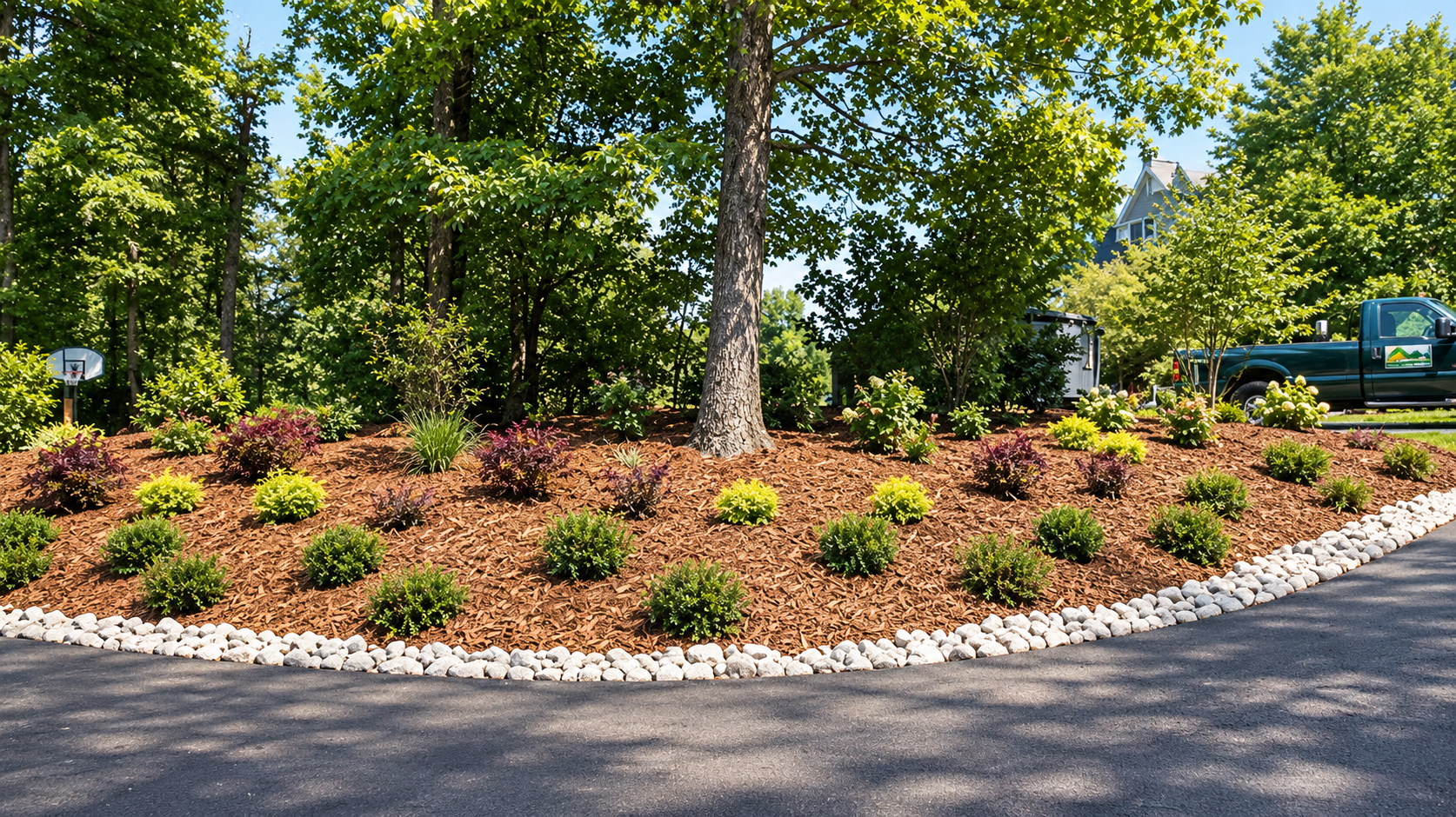 Woodland Driveway Garden Bed.png