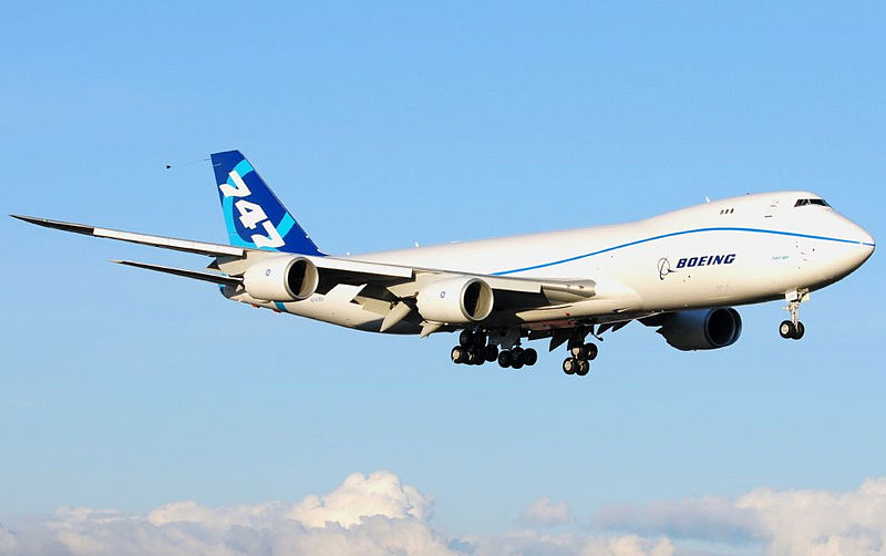 800px-Boeing_747-8_N747EX_First_Flight.jpg