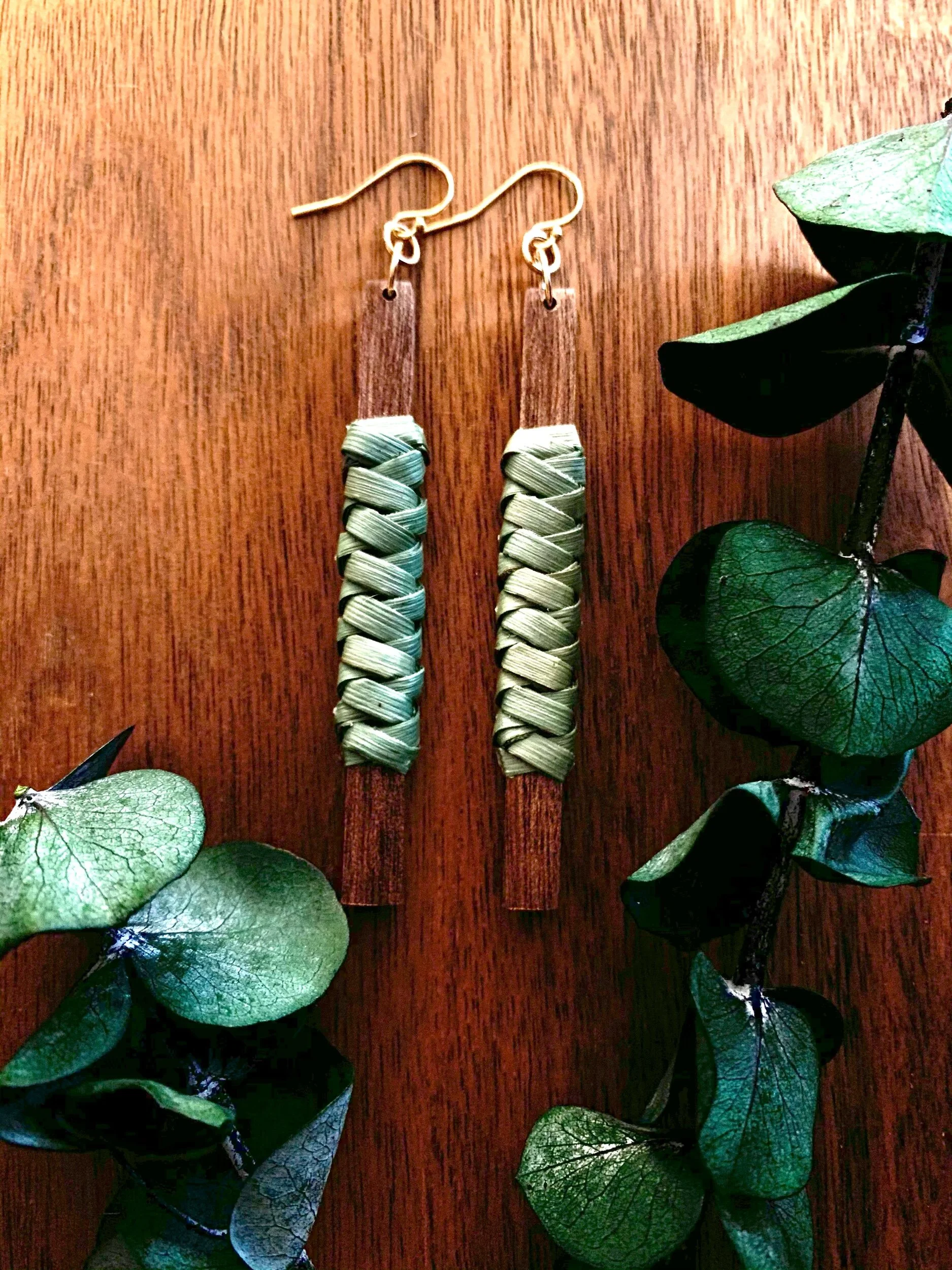 How do we try to set ourselves apart from the rest in an overly saturated jewelry industry?