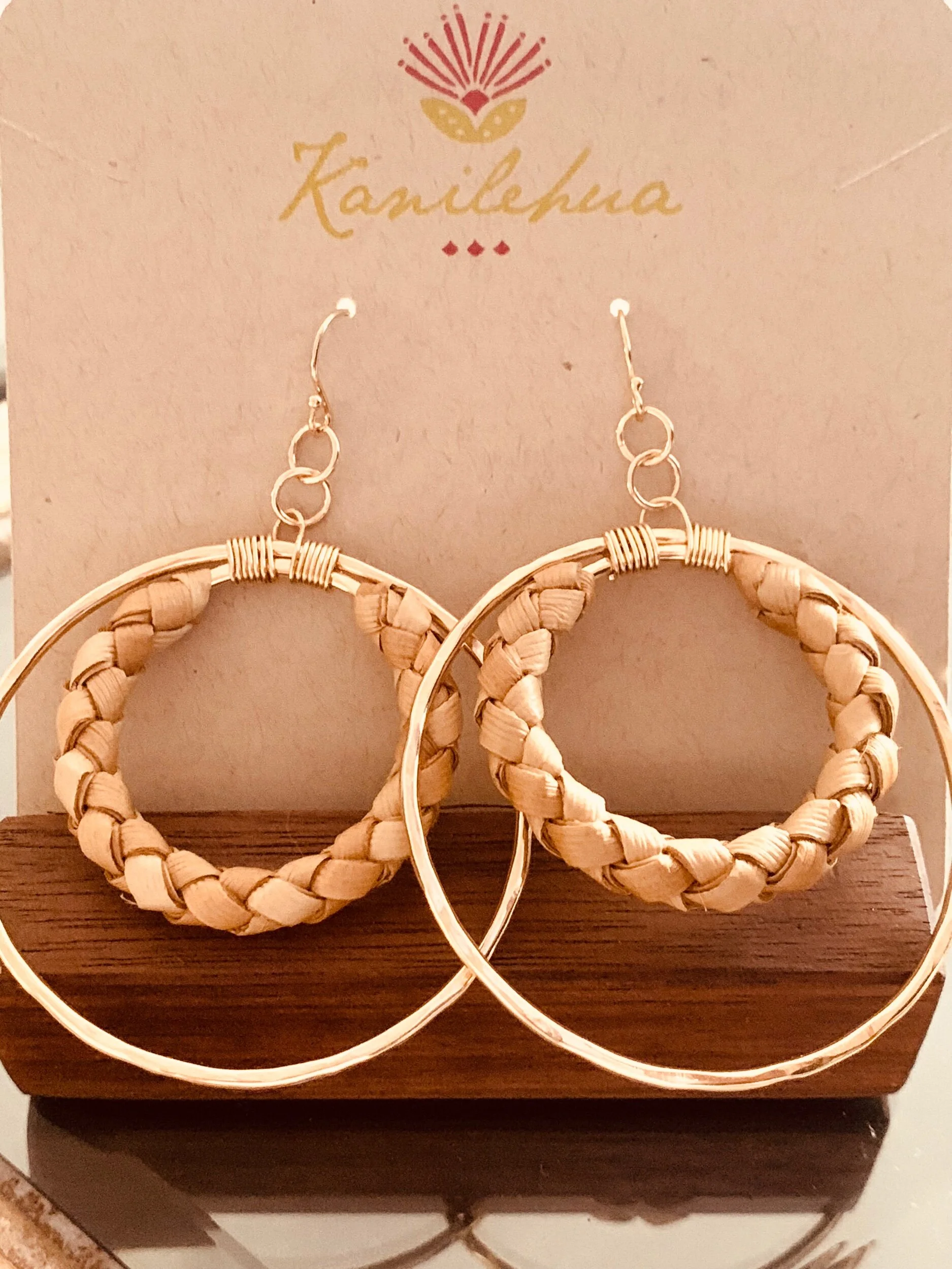 14D3B425-5822-4A21-BBA1-B42D0AC37390