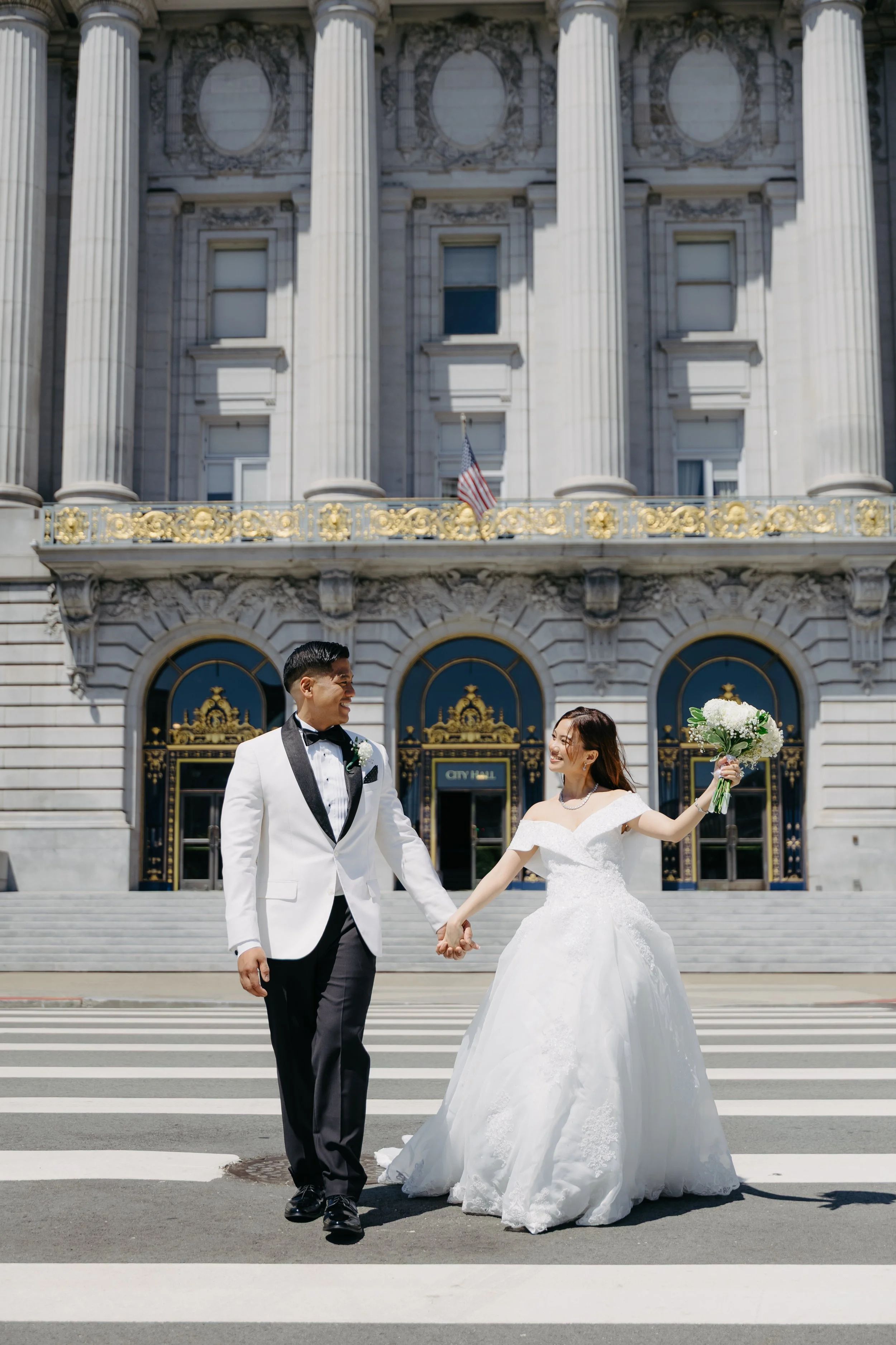 Danielle&DarrenSFCityHall7.10.25-106.jpg