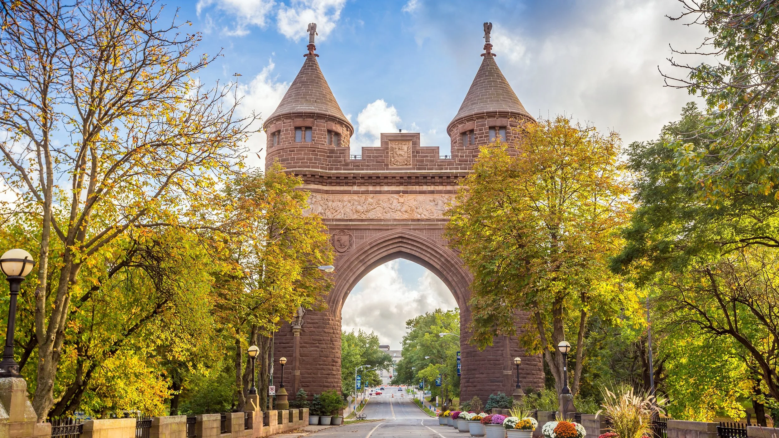 Widescreen, Memorial Arch.jpg
