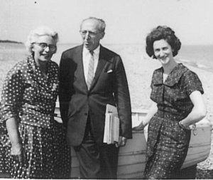 Thea and Copland. Source: http://www.theamusgrave.com/gallery/