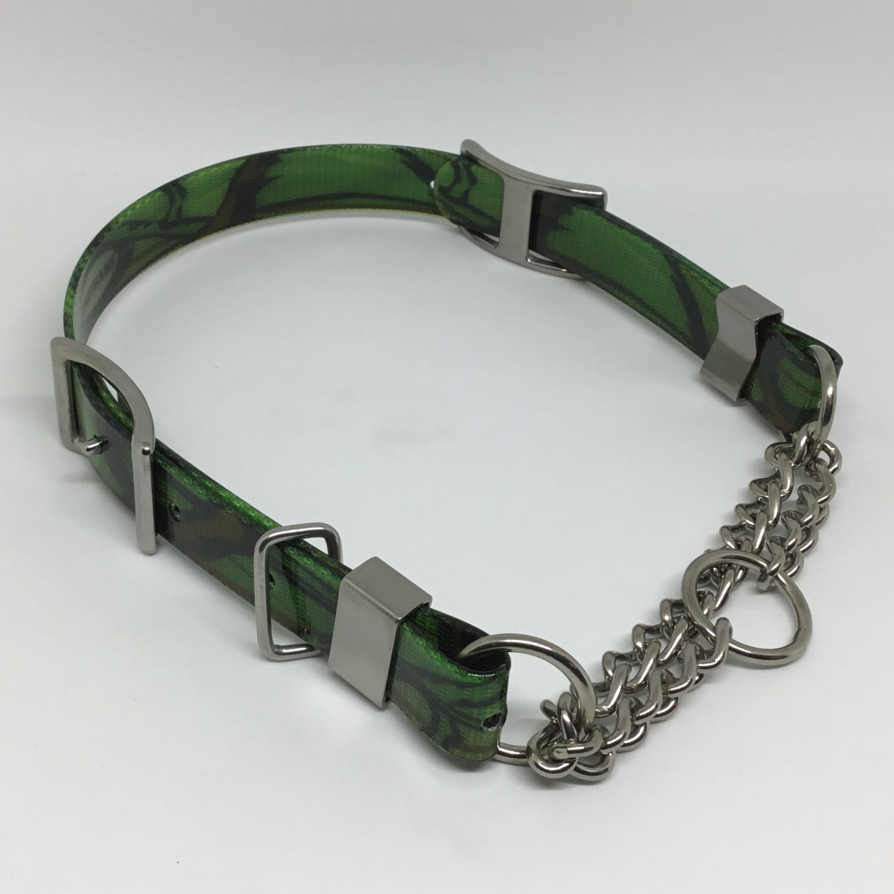 BioThane®️ High Flex Camouflage Adjustable Martingale Dog Collar Medium in green