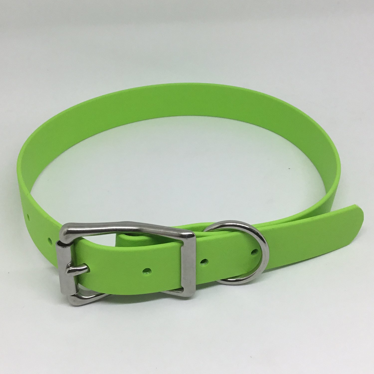 Beta BioThane Flat Buckle Dog Collars — Under Control Company - Solid and  Simple BioThane Dog Collars and Dog Leashes