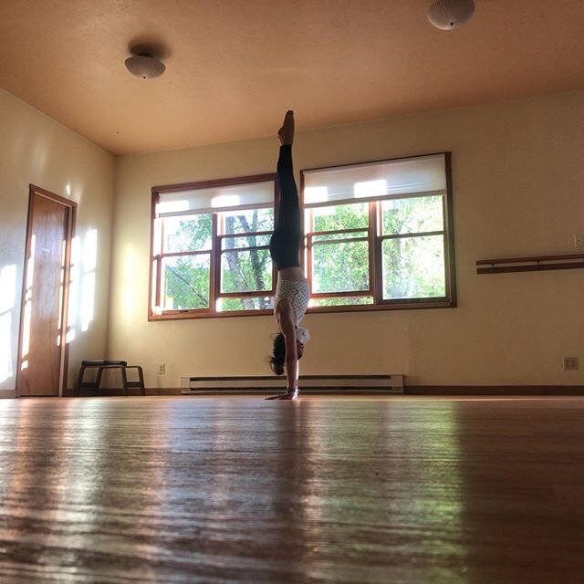 Maybe it was the warm rays of evening sunshine.

Maybe it was the sound of the rising river.

Maybe it was the sense of gratitude for being back in the hot room.

Maybe it was the hard floors.

Maybe it was the mask.

Whatever it was, I found some de