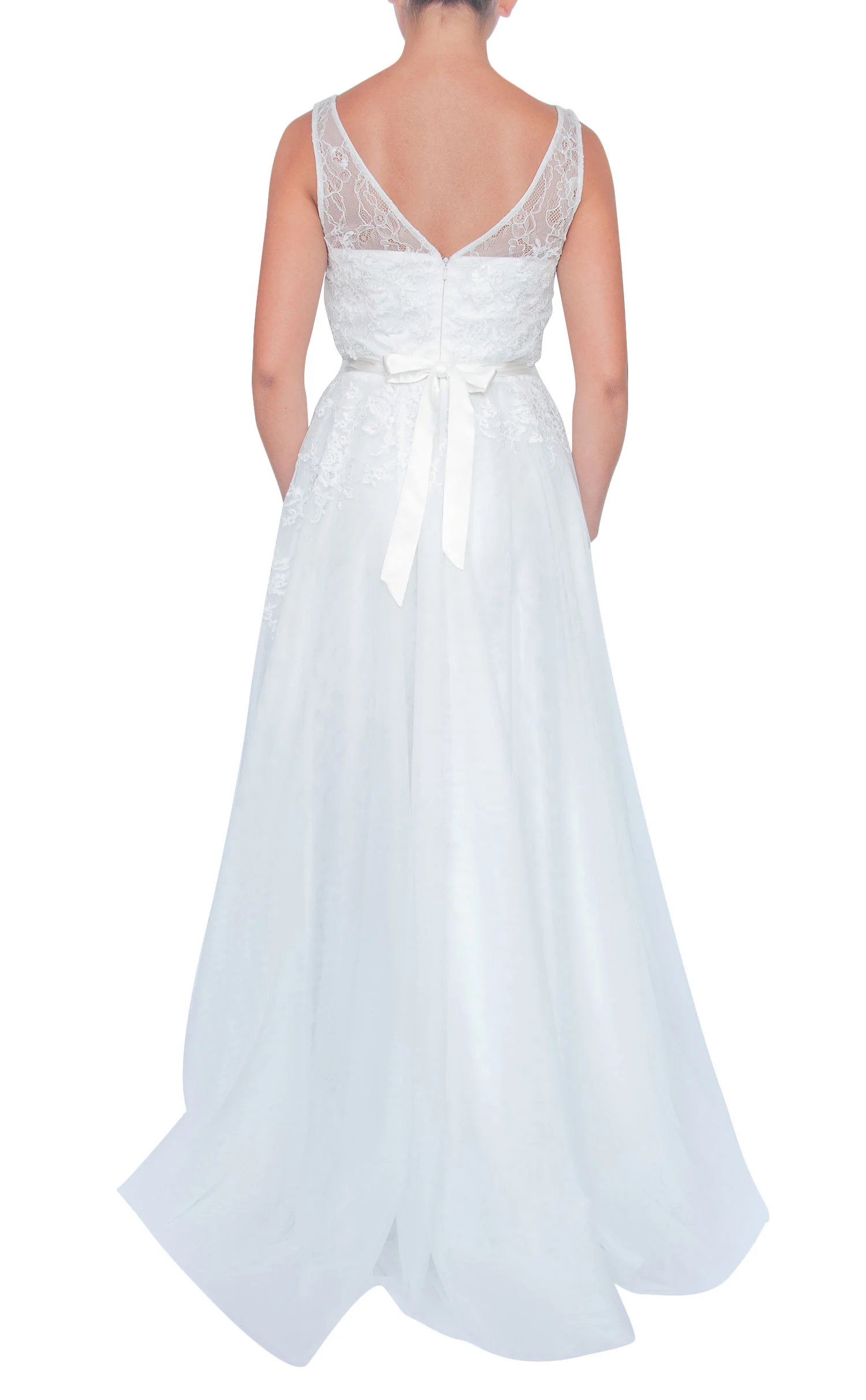 Bella-white_b.jpg