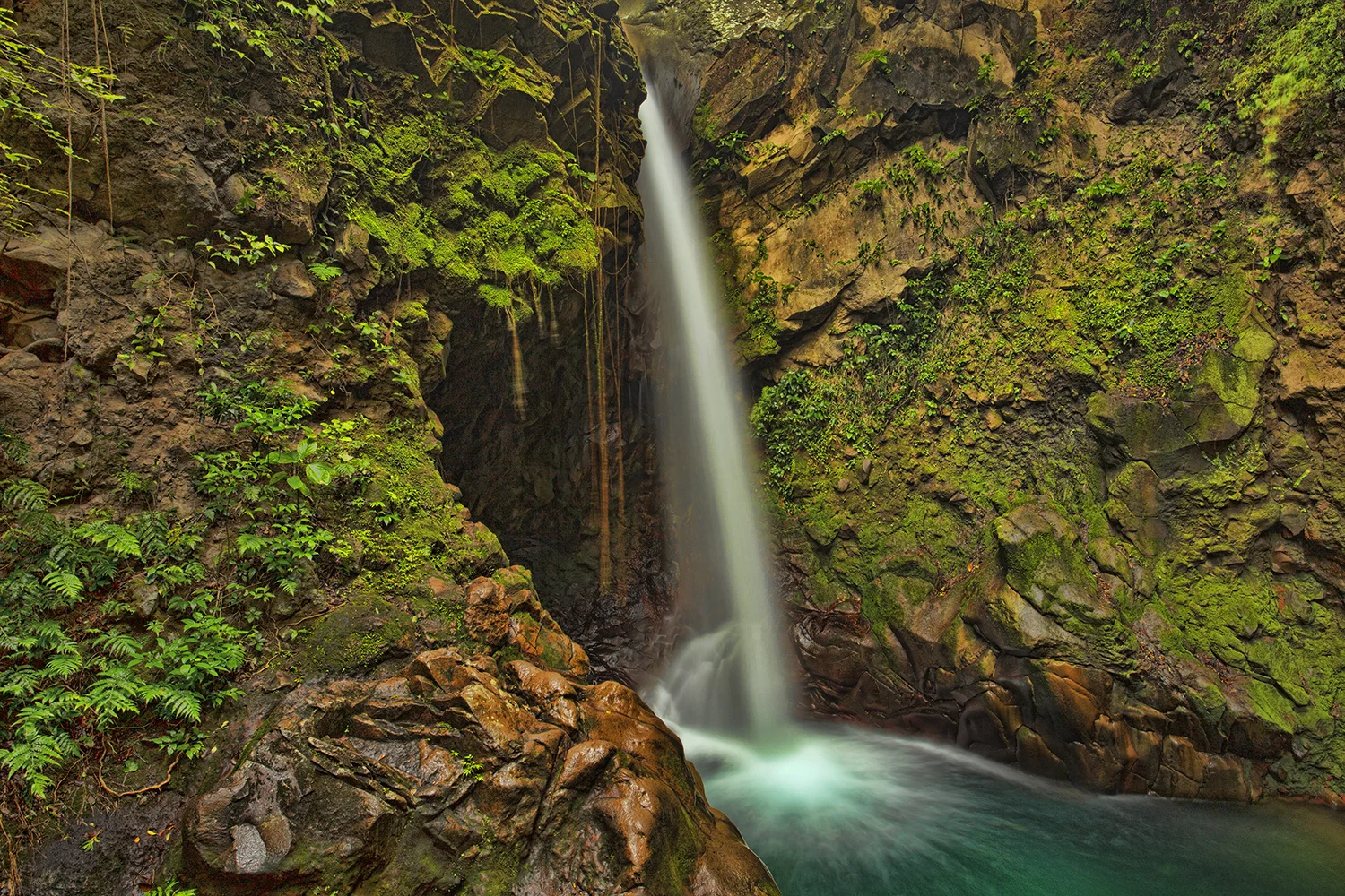 Waterfall | Costa Rica 