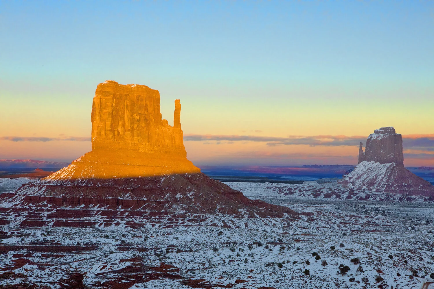 Golden Hour in Monument Valley | Arizona 