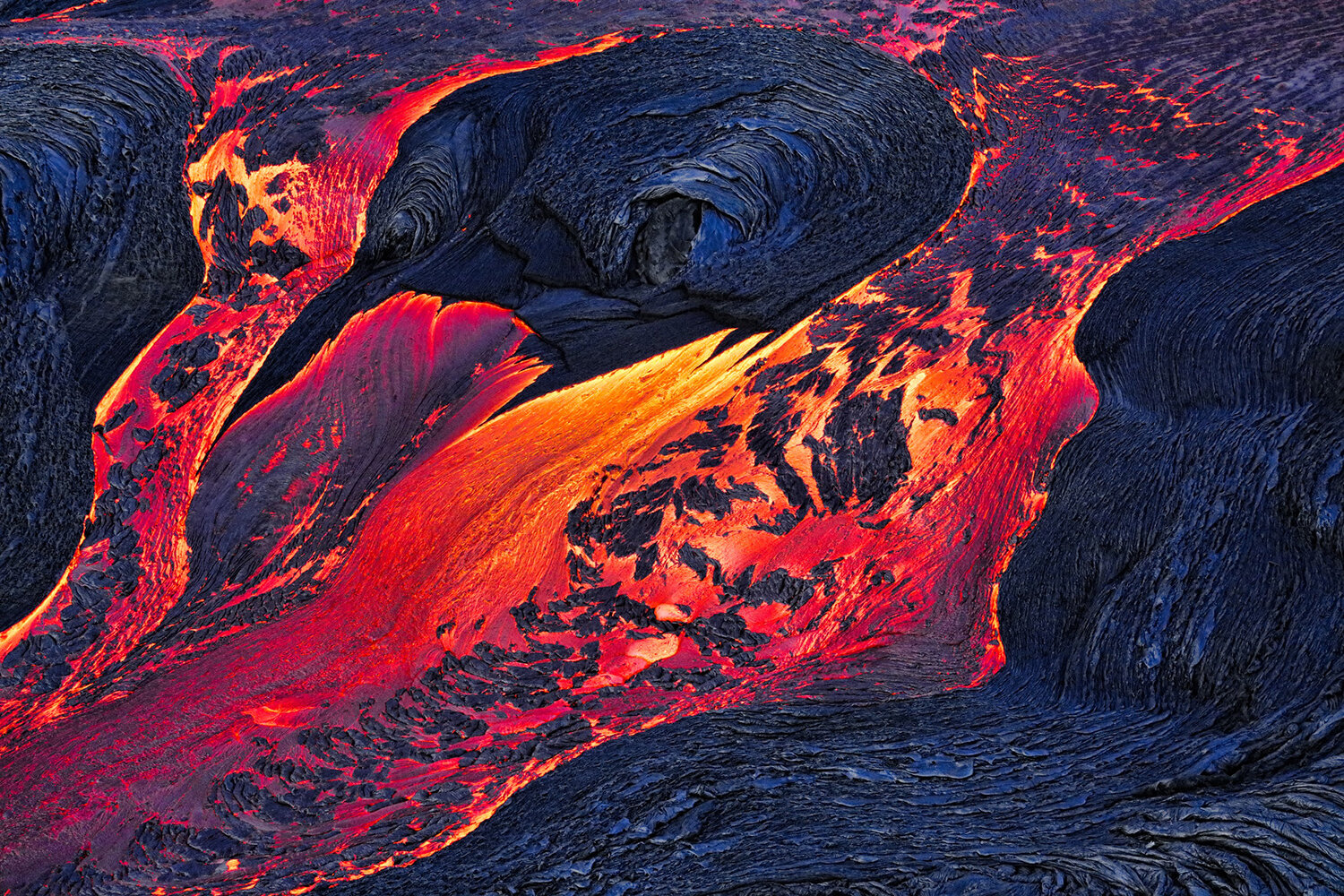 Lava Flow in Volcanoes National Park | Hawaii 