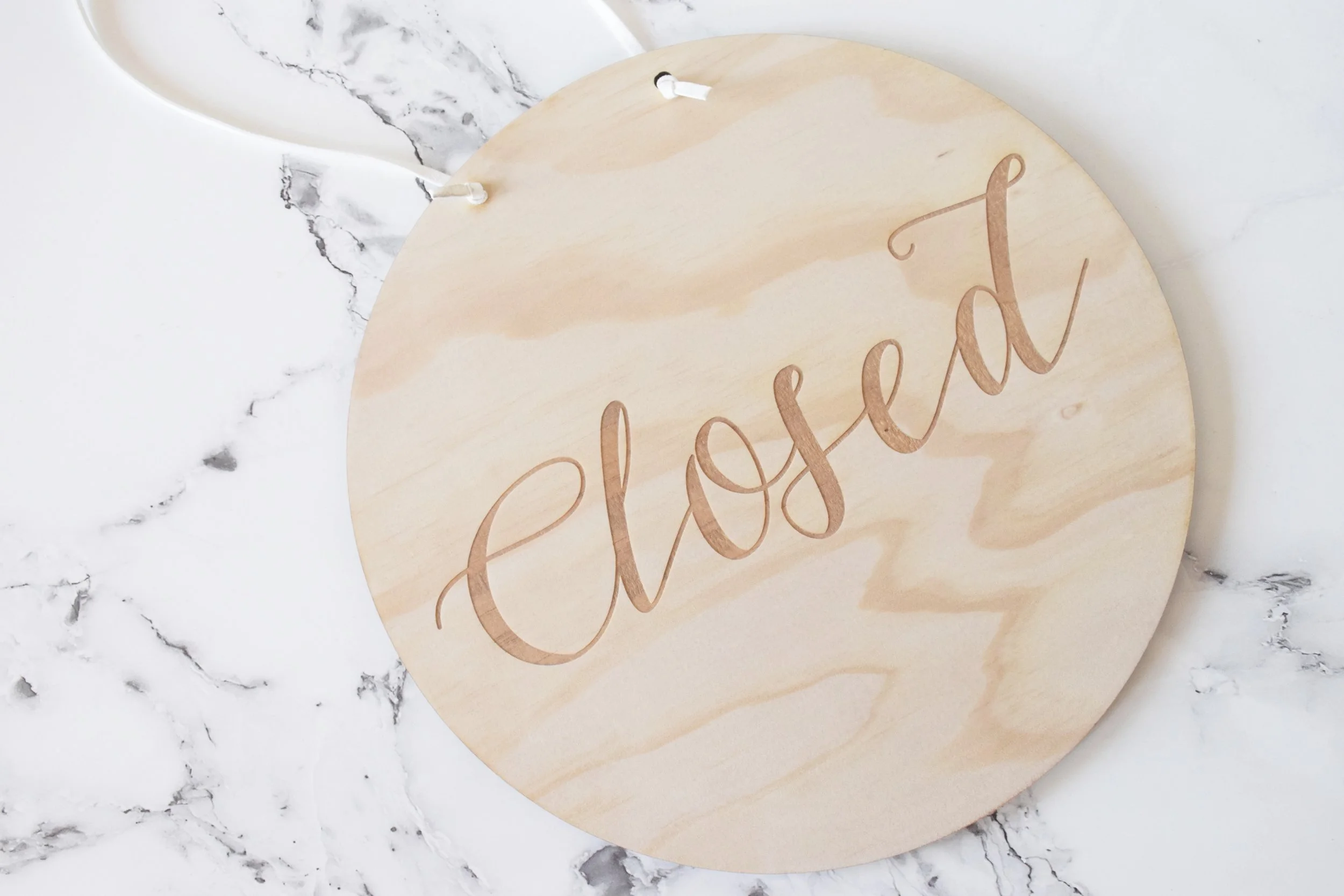 Open/Closed sign