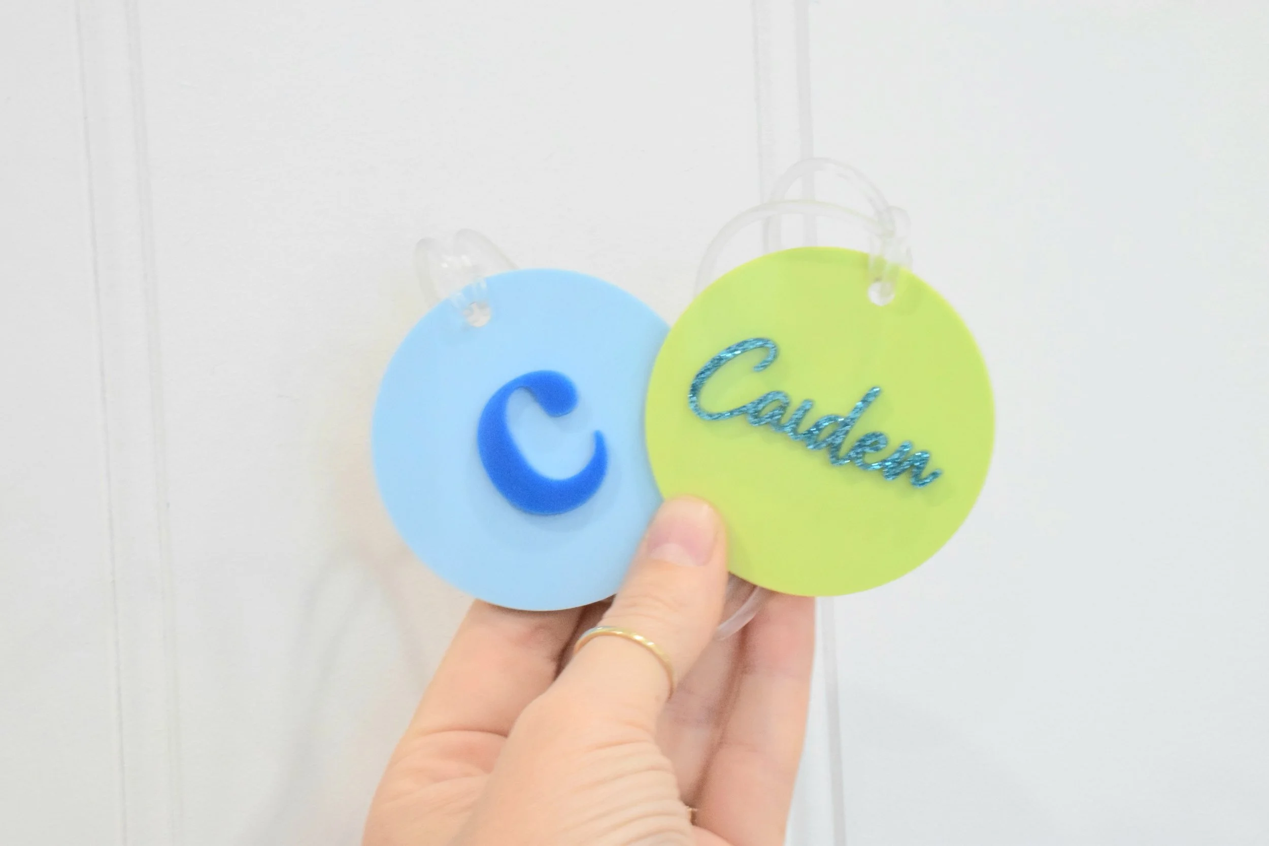 circle bag tag