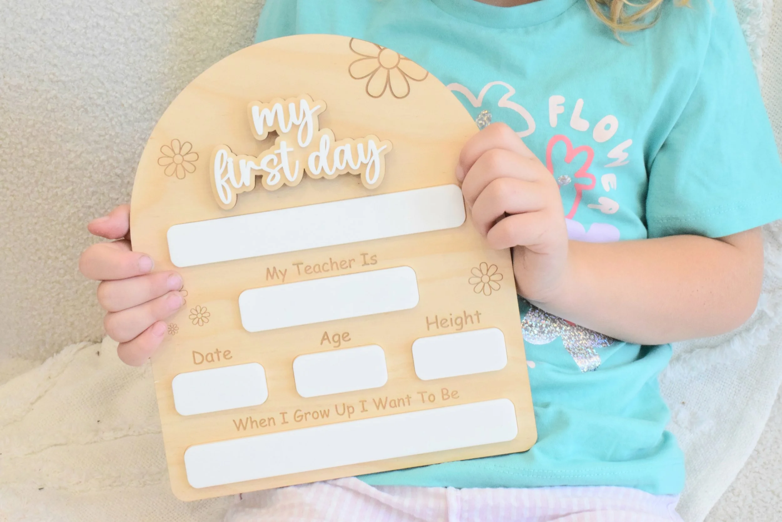 daisy design first and last day board