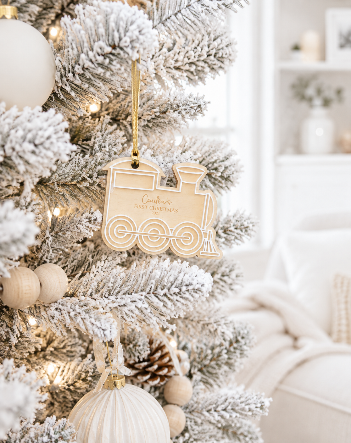train christmas tree deco