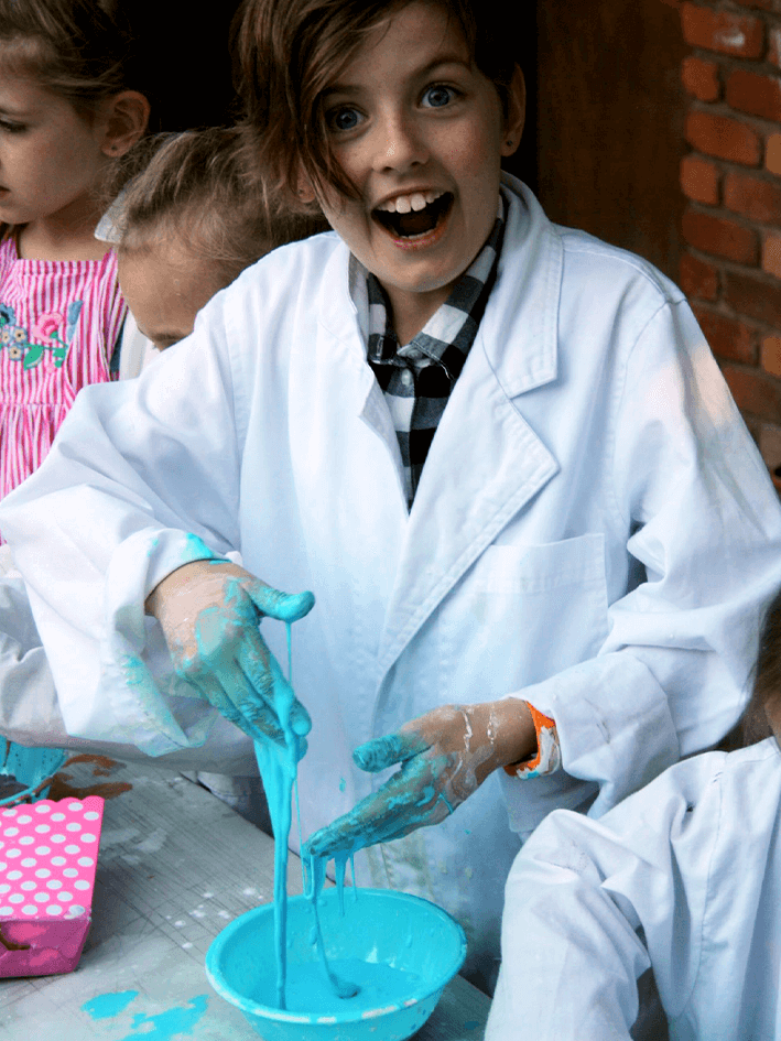 US AKP Party Pics (V) - Science party 2.png