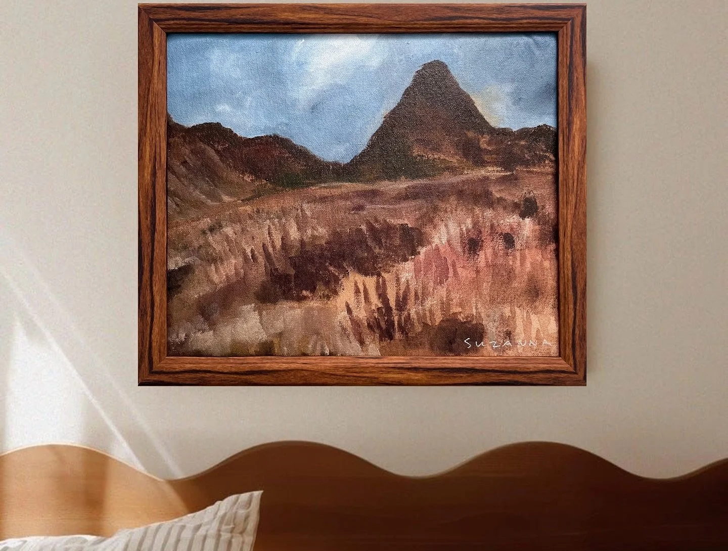 West Highlands, 10x12&rdquo; acrylic on raw canvas, framed in a plein air frame. Based on a photo I took in Glencoe, Scotland on our babymoon last year.

I just love the colors of this one 

Available on suztart.com