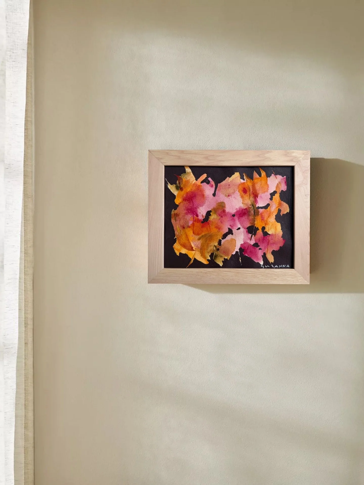 A moment for the smallest one. &ldquo;Chocolate&rdquo; is 8x10&rdquo; framed in maple. I am very much into rich brown (and chocolate) everything right now. Available 🤎

#chocolatebrown #floralart #abstractfloral #contemporaryart