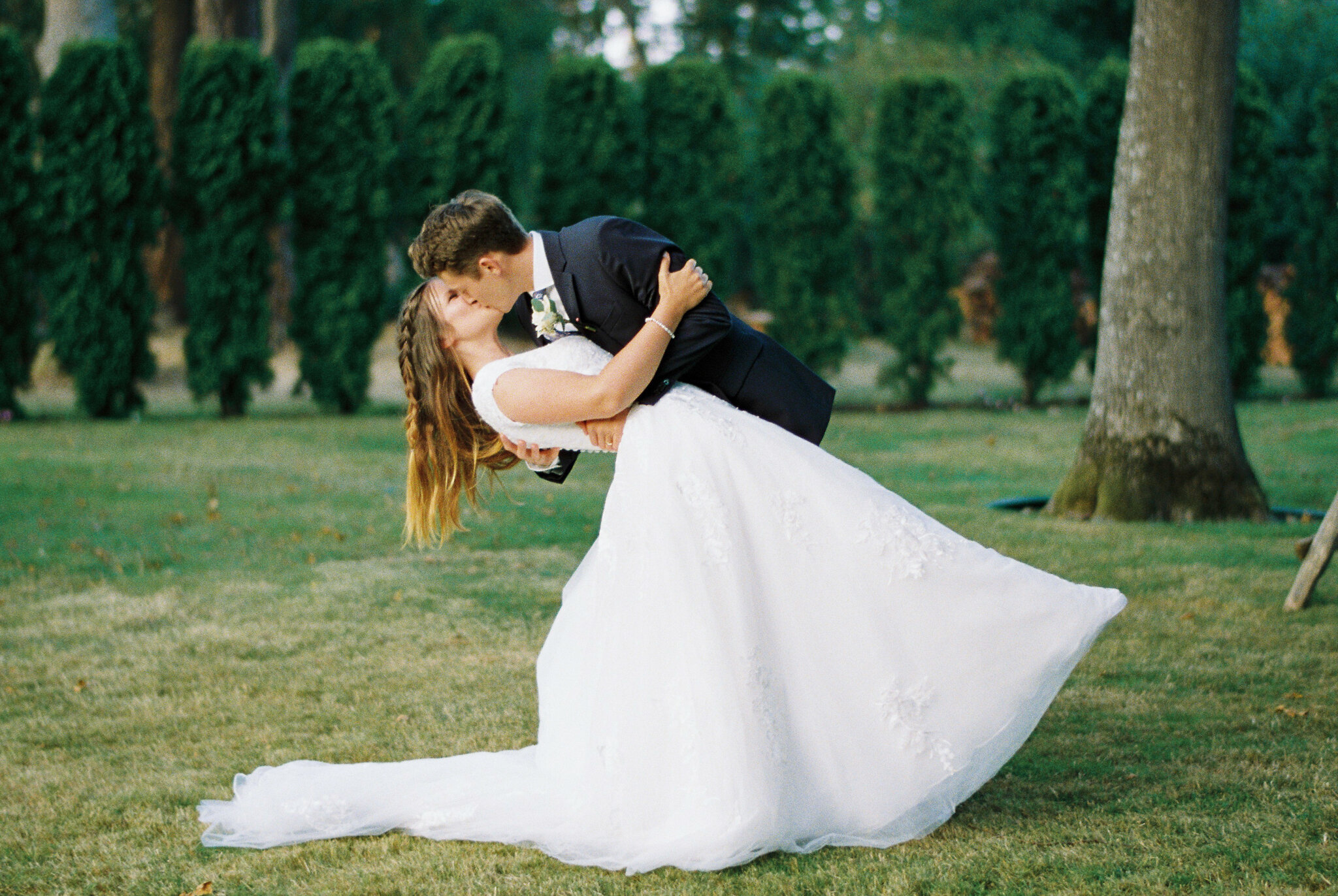 1 Oak Bay Intimate Backyard Wedding Photography 95.JPG