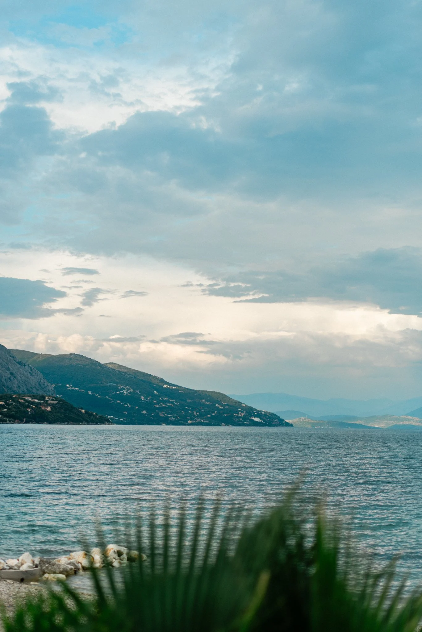ipsos-corfu-photoshoot-romantic-beach-sunset 02.JPG