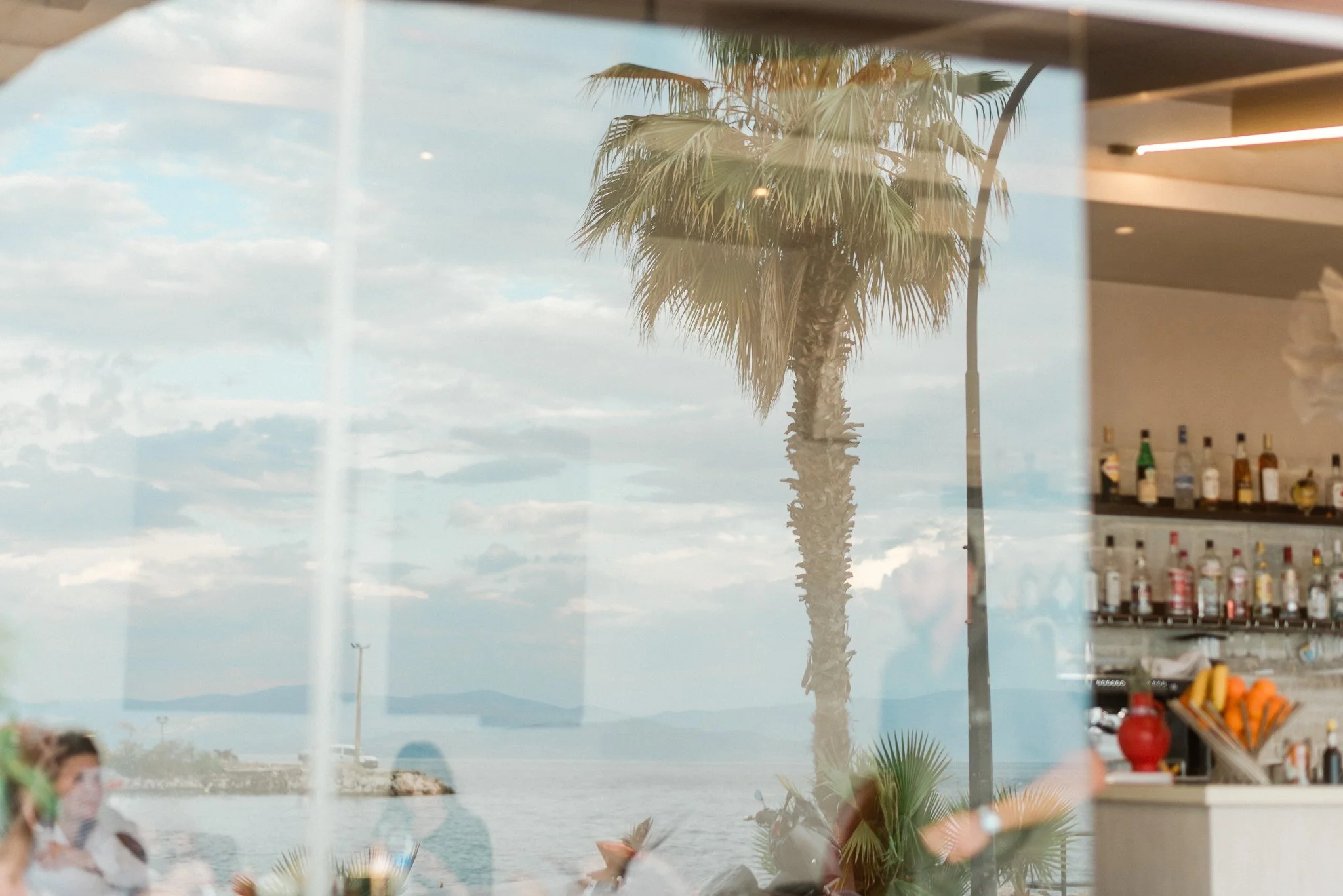ipsos-corfu-photoshoot-romantic-couple-zohee-restaurant 14.JPG