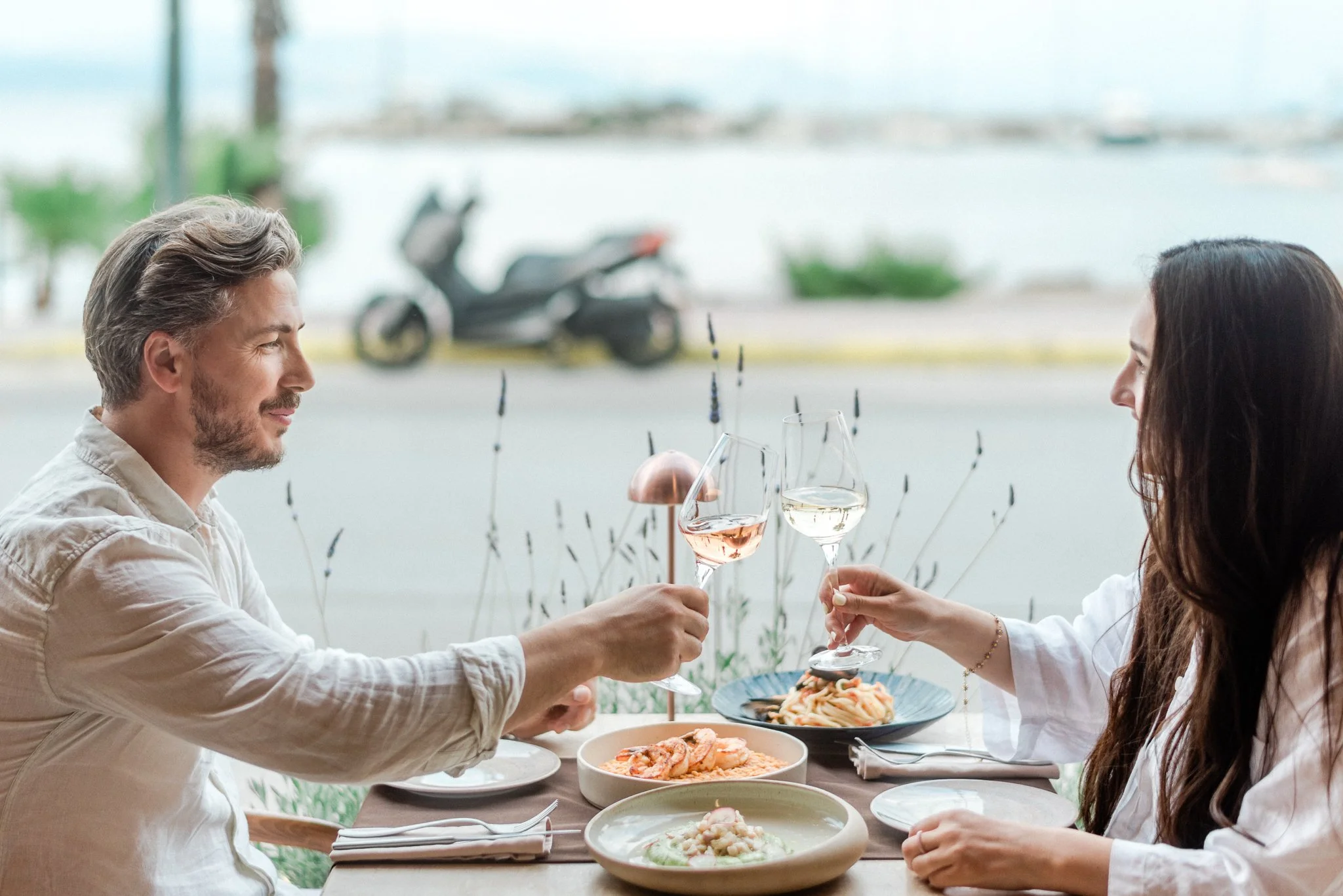 ipsos-corfu-photoshoot-romantic-couple-zohee-restaurant 16.JPG