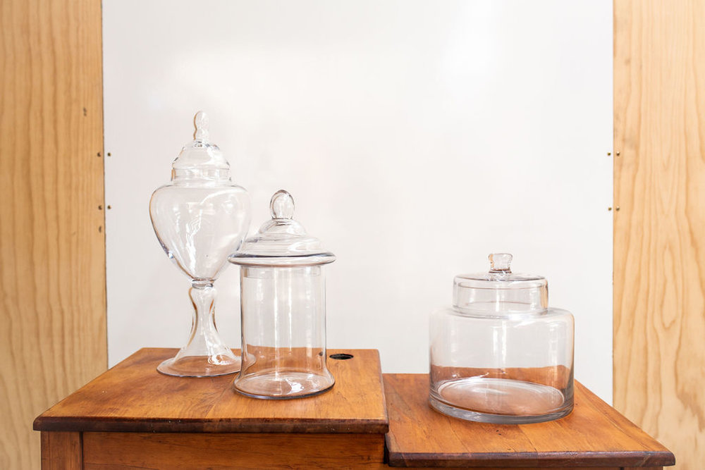 DECORATIVE_Glass+Sweet+Jar+Set+of+3_04.jpg,