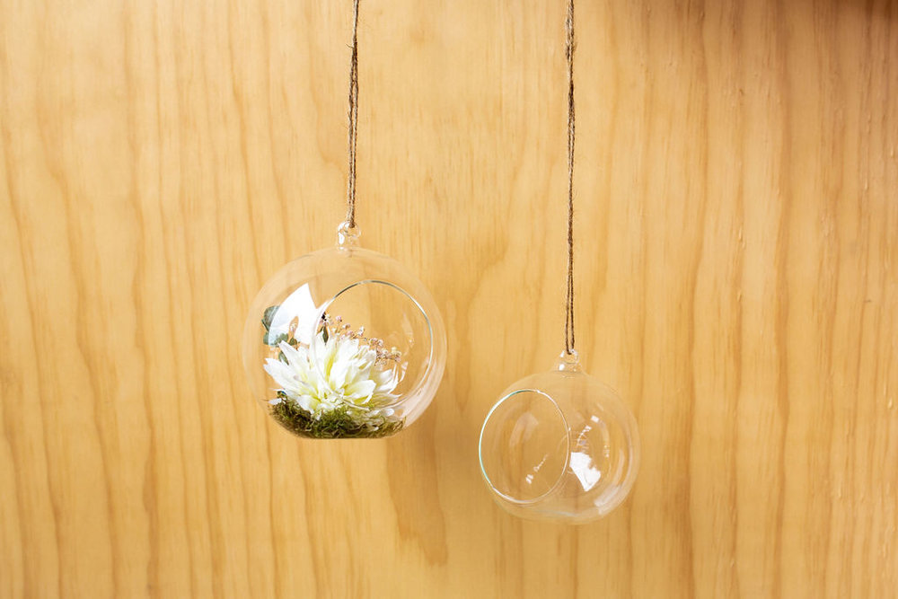 DECORATIVE_Hanging+Glass+Spheres_01.jpg
