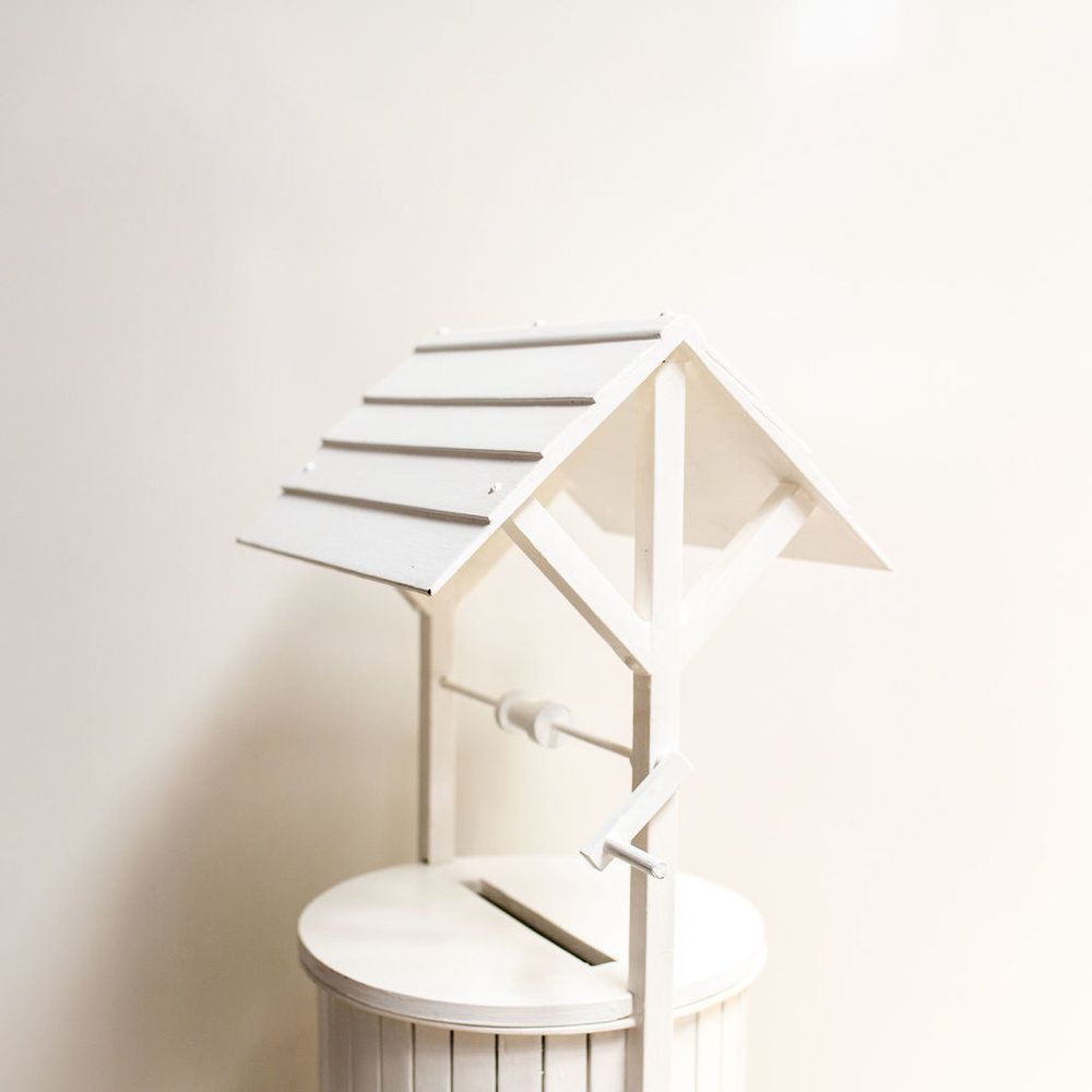 DECORATIVE_White+Wishing+Well_04.jpg