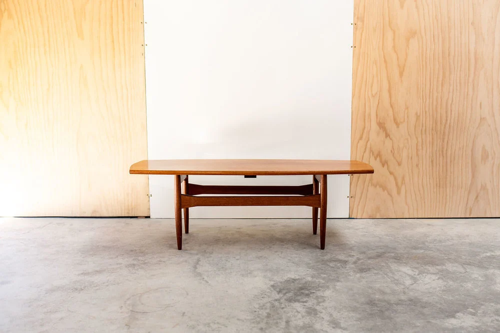 FURNITURE_Mid-Century+Coffee+Table_03.jpg,