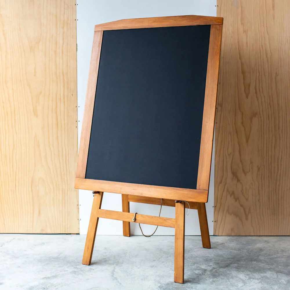 SIGNAGE_X-LargeWoodenBlackboard2_1.jpg,