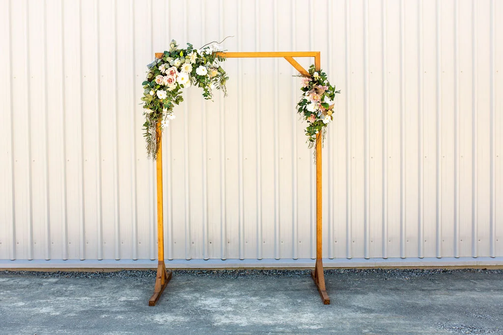 ARCHWAY_Faux Flower Garland_01.jpg