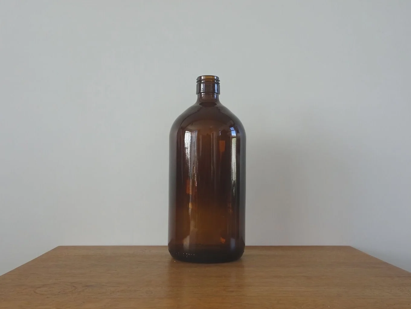 DECORATIVE_Brown Bottle_01