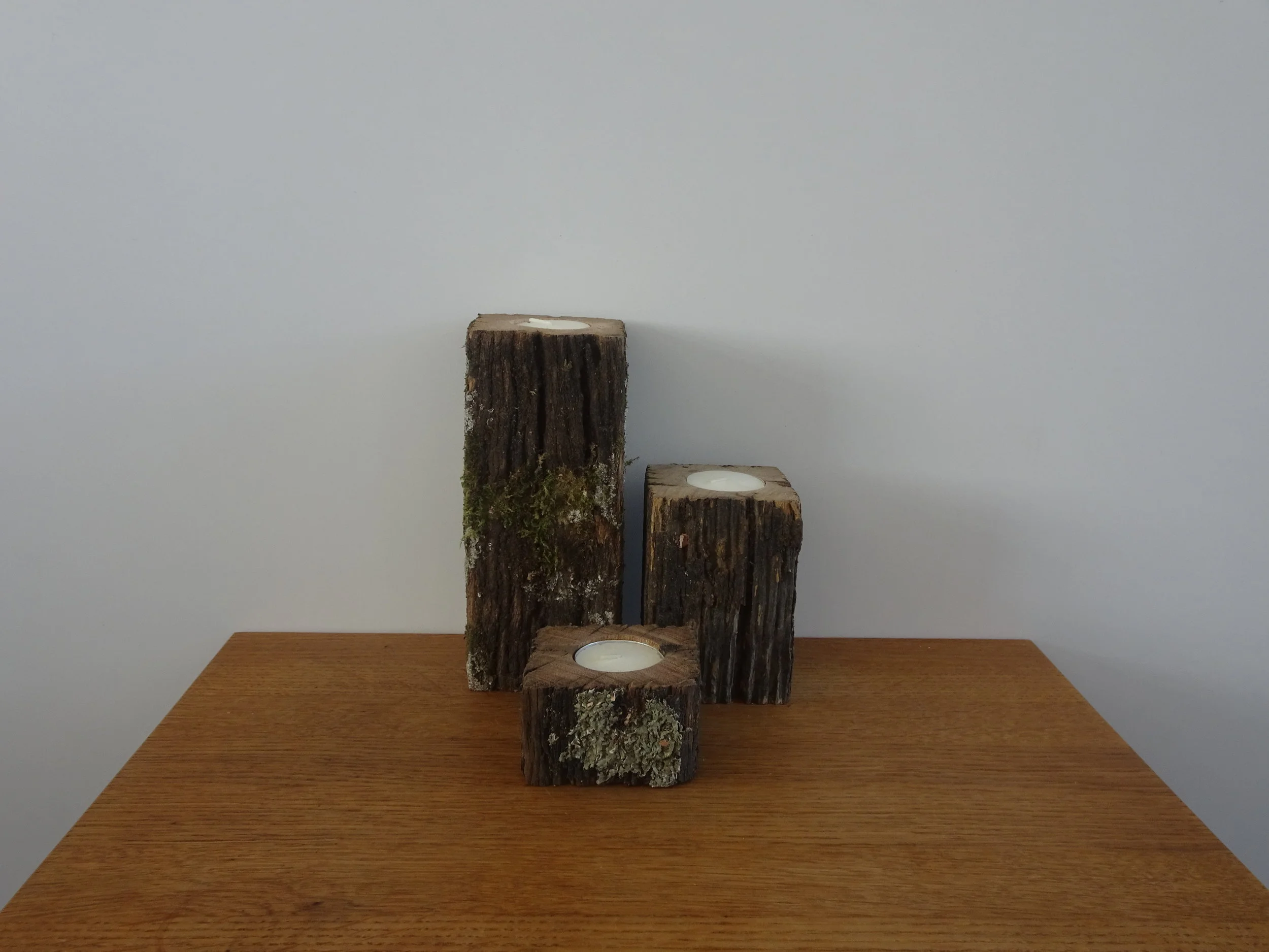 DECORATIVE_Rustic Candle Holder_01