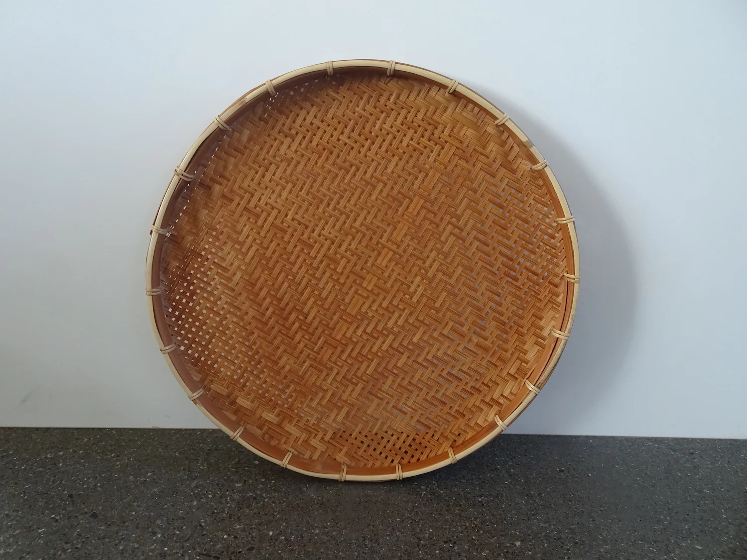 DECORATIVE_Vintage Wicker Tray_01