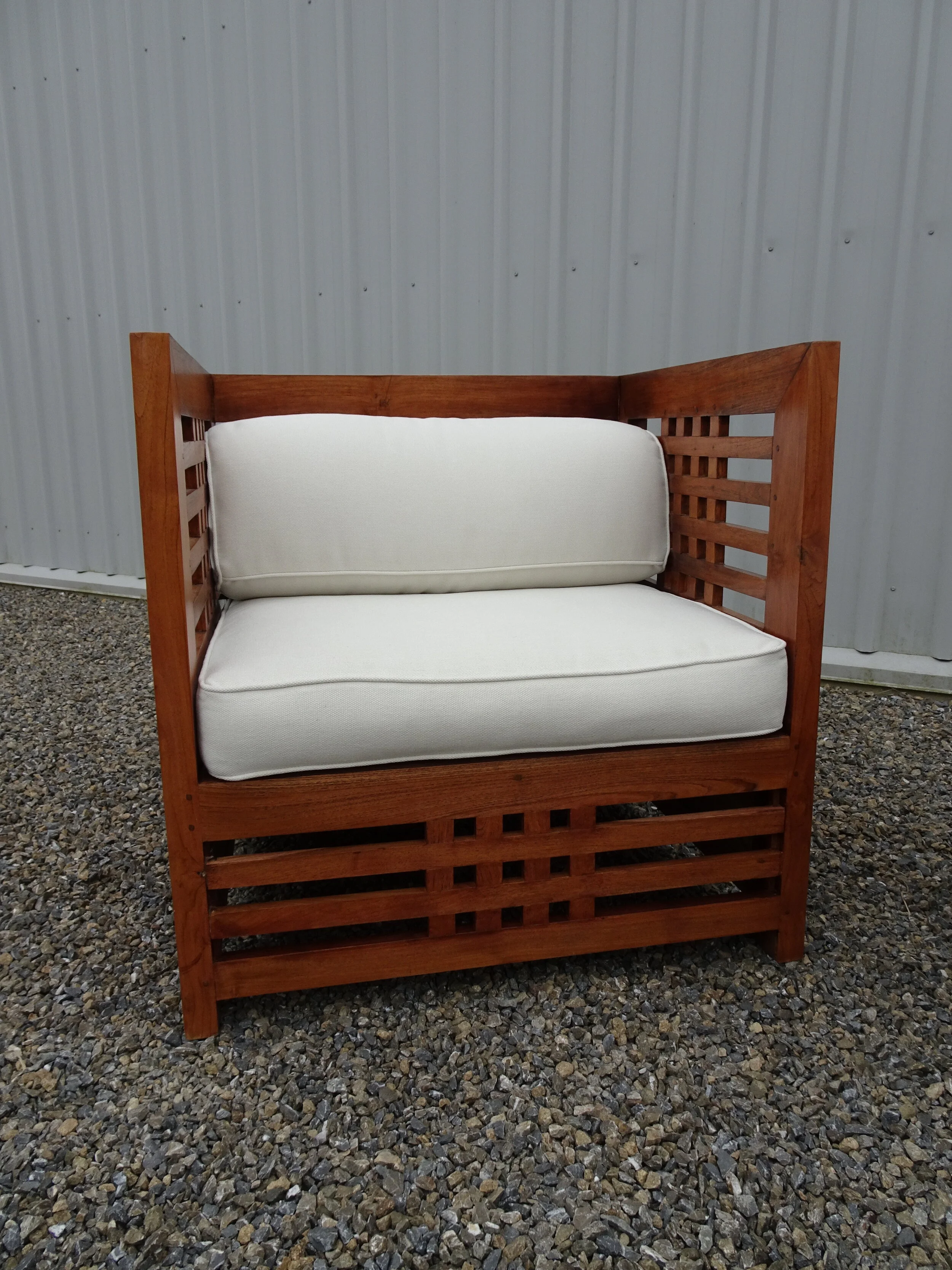 FURNITURE_Balinese Armchair_01