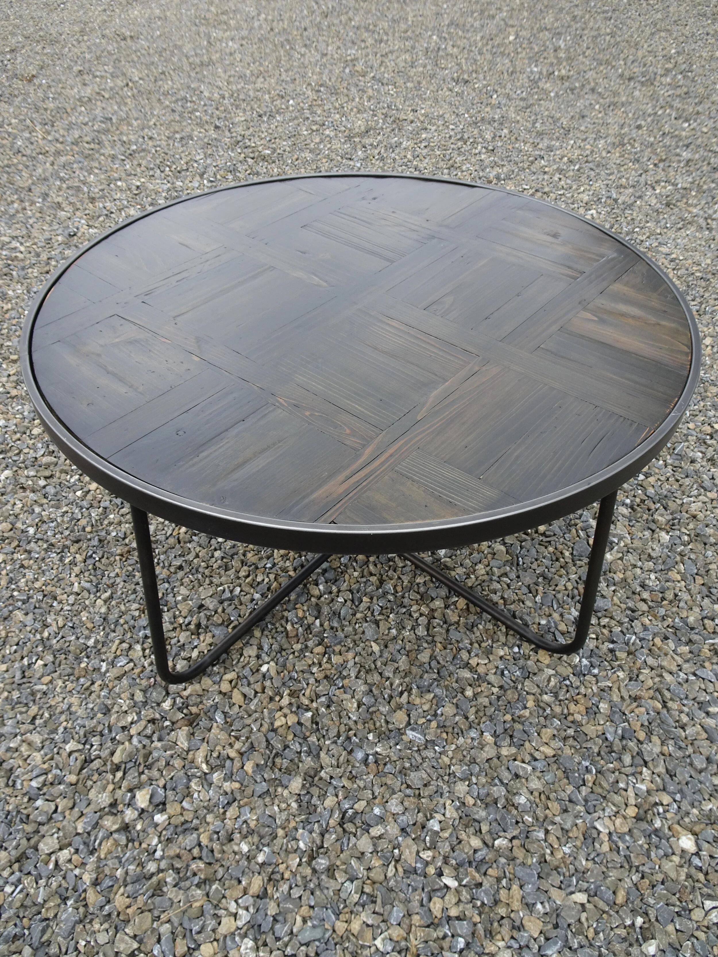 FURNITURE_Metal and Wood Round Coffee Table_01