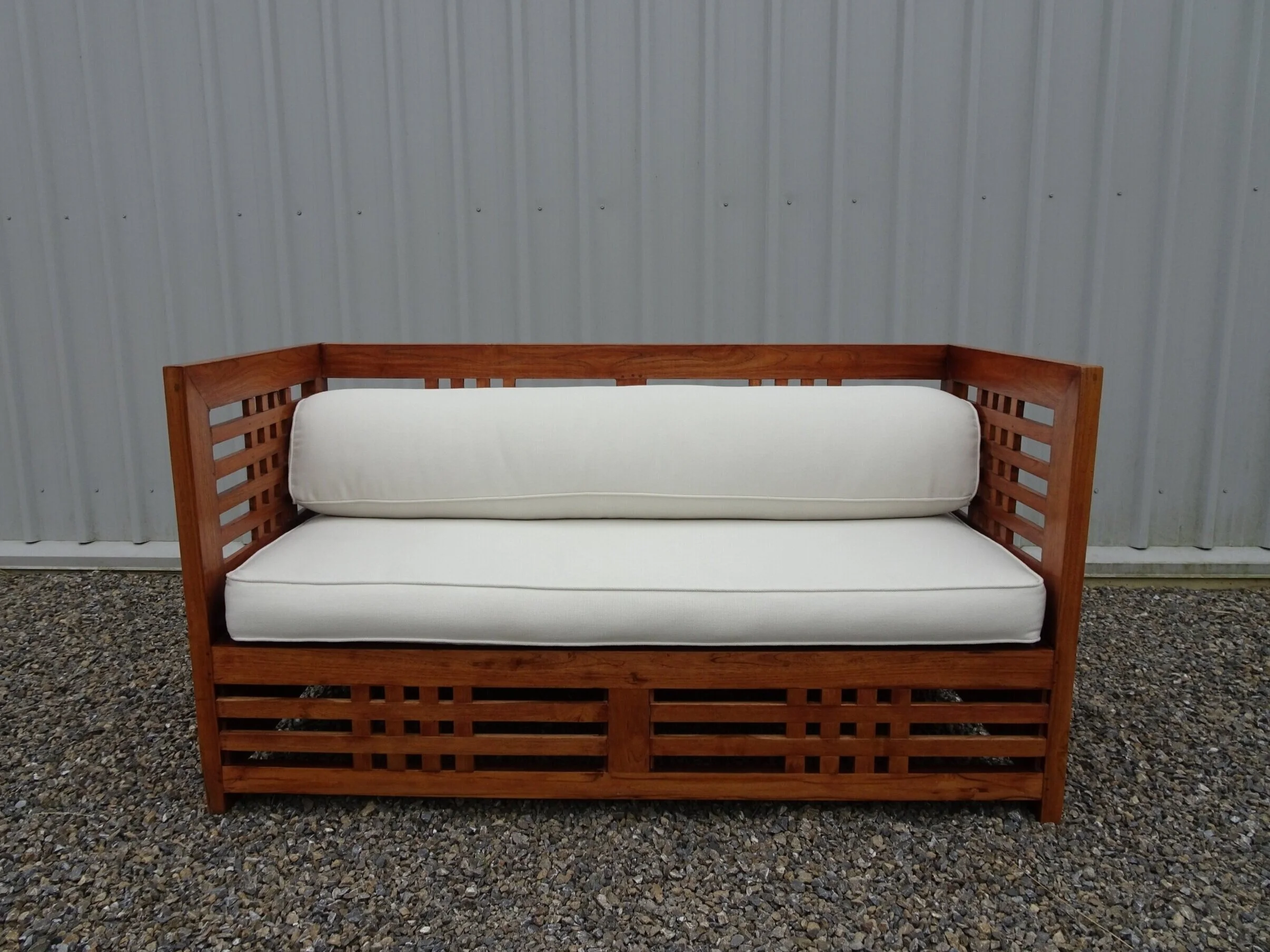 FURNITURE_Balinese Couch_01