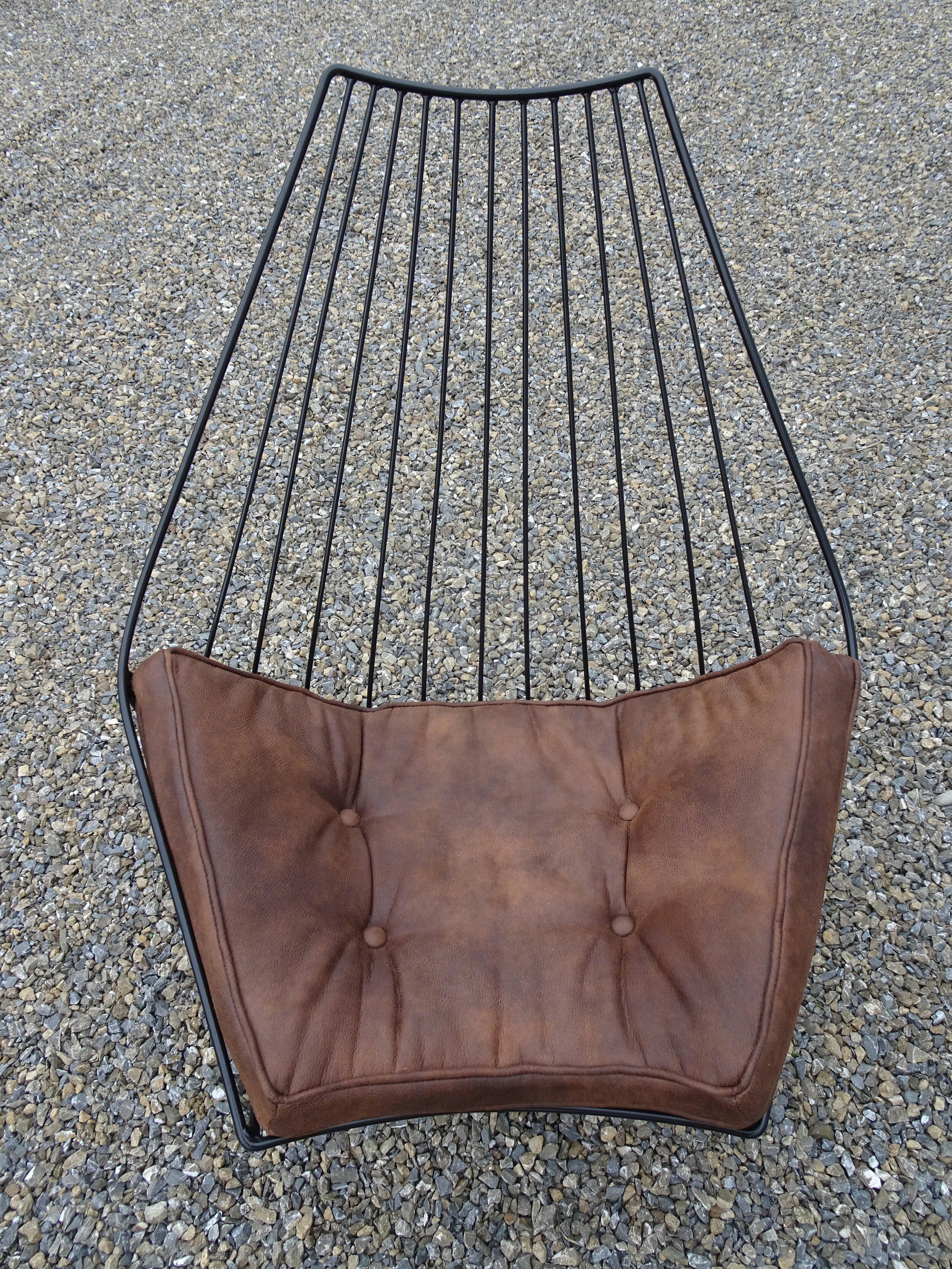 FURNITURE_Retro Black Metal Chair_01