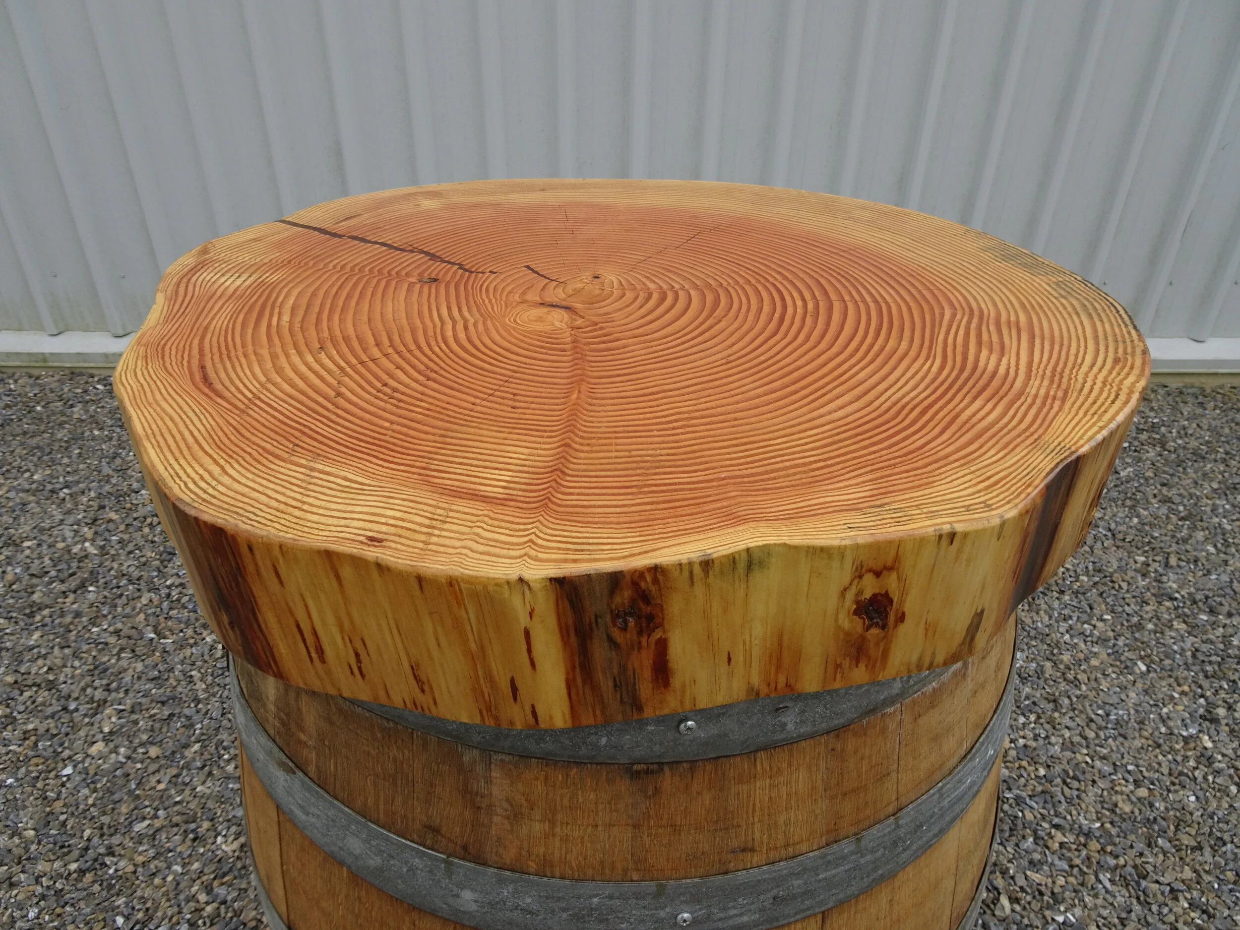 DECORATIVE_Giant Round Bar Leaner Slab_01