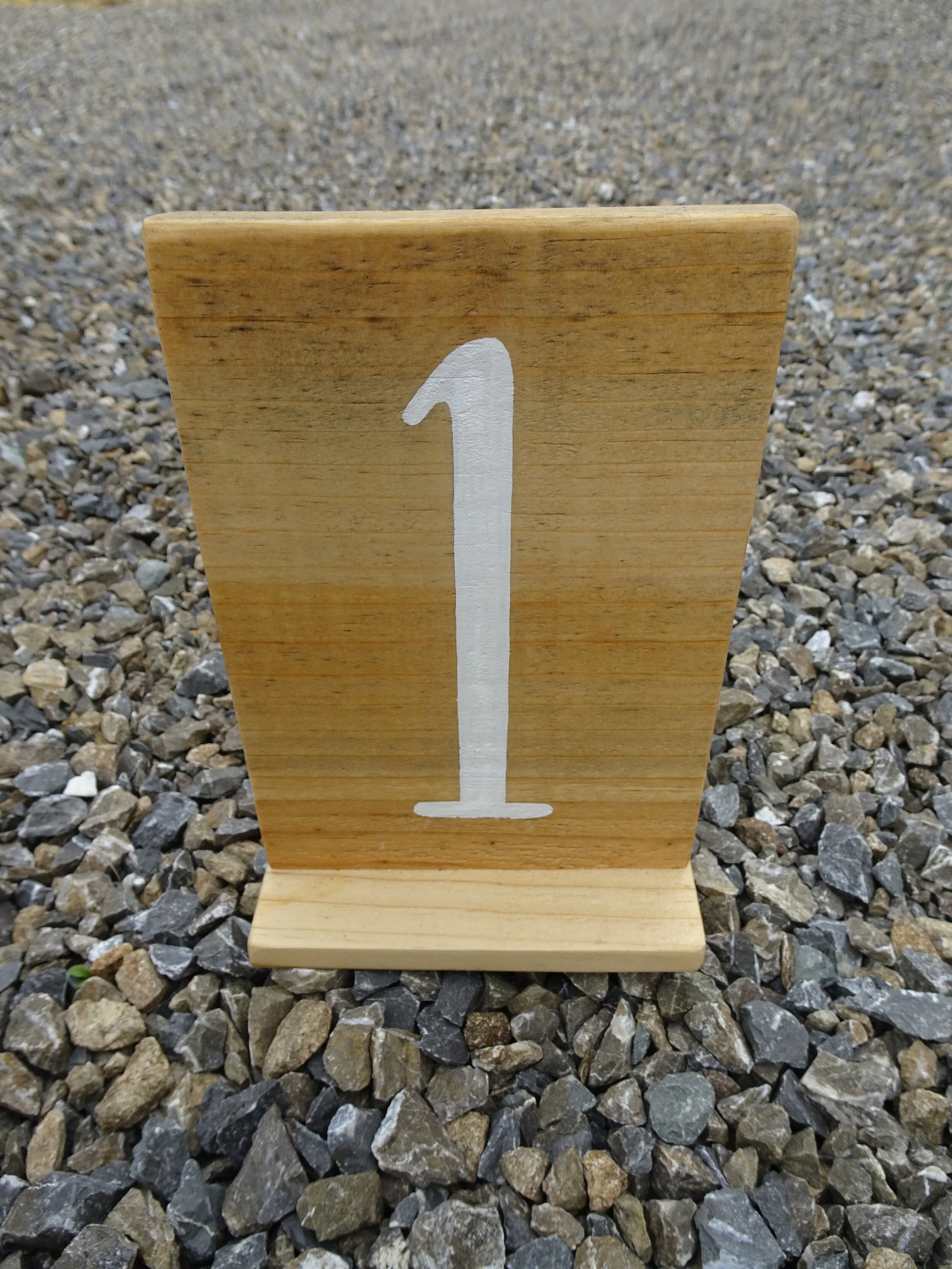 DECORATIVE_Rustic Table Number_01