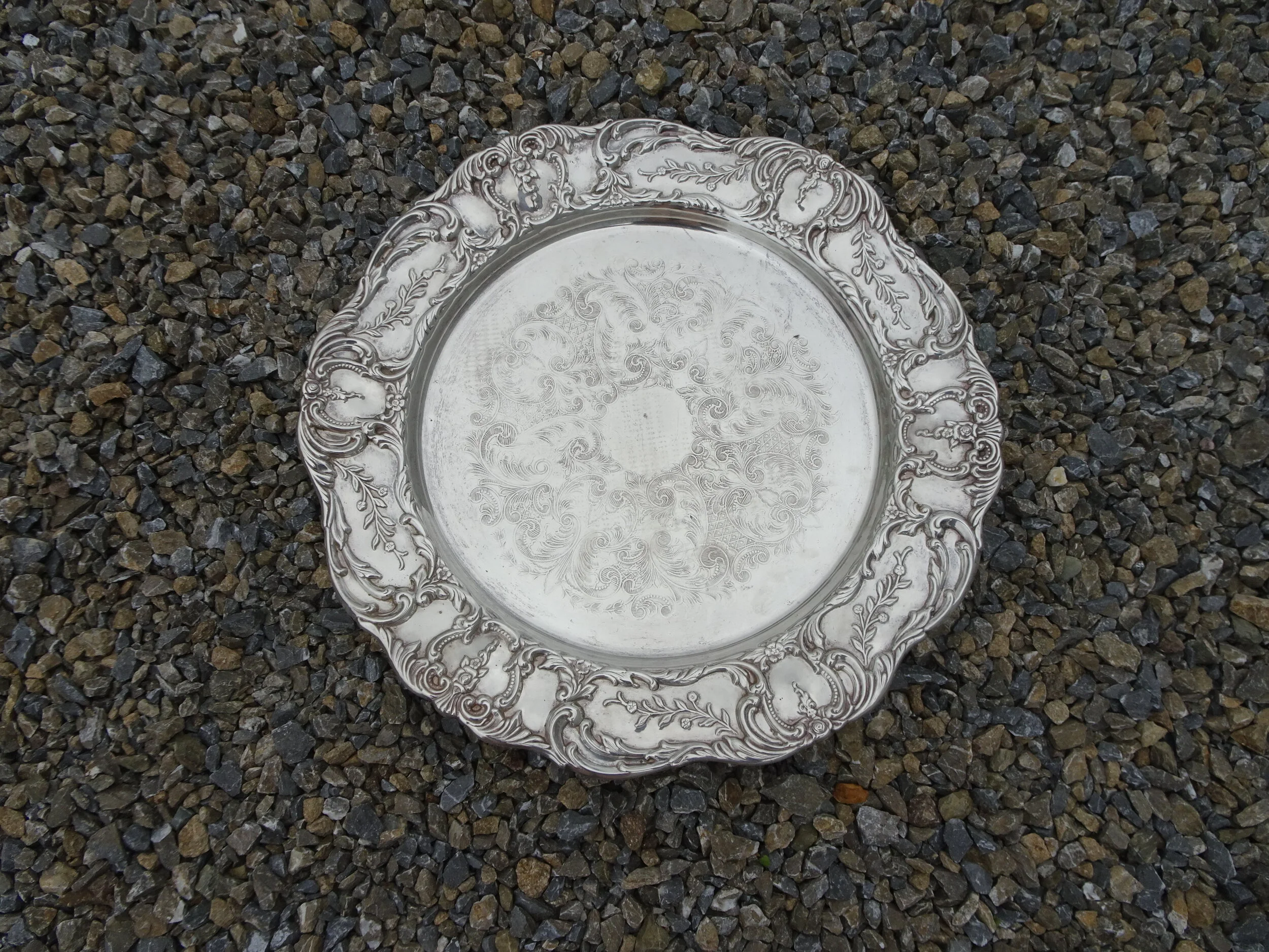 DECORATIVE_Ornate Vintage Silver Tray_01