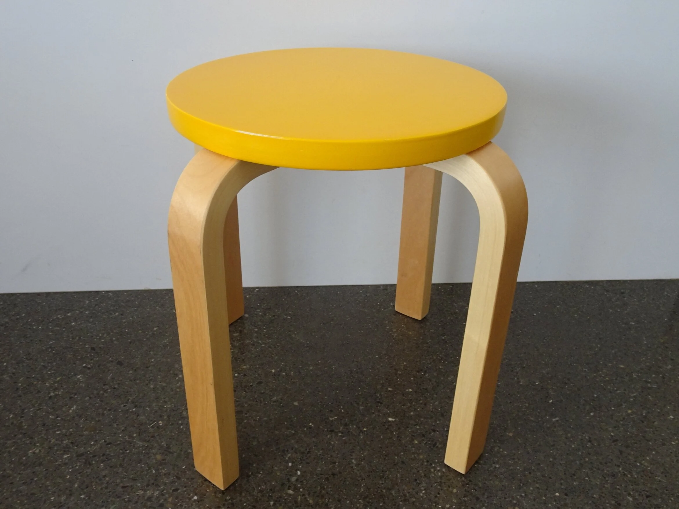 FURNITURE_Children's Stool_01
