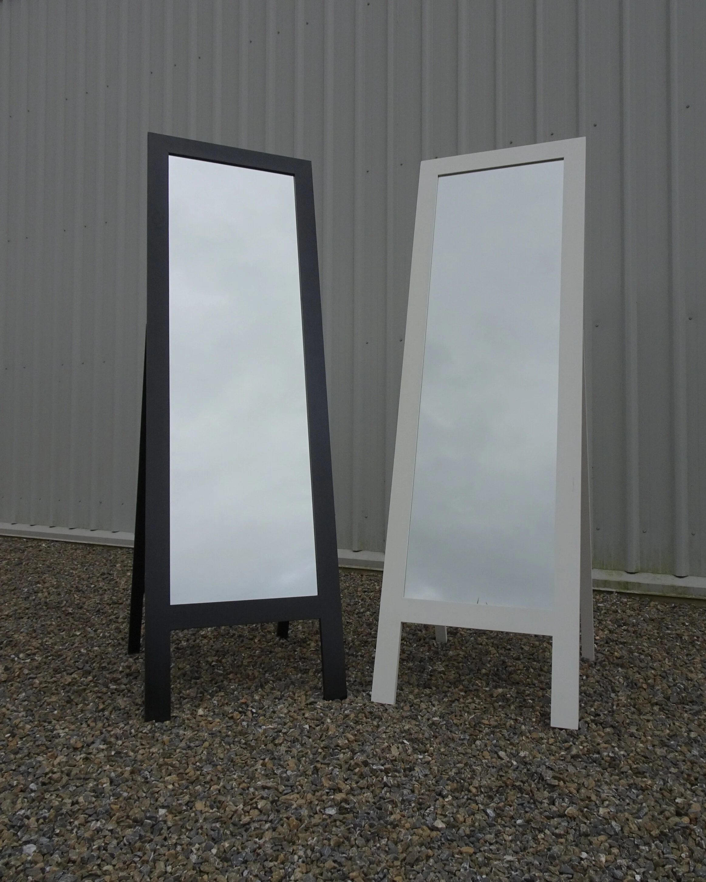 FURNITURE_Standing Mirror_01