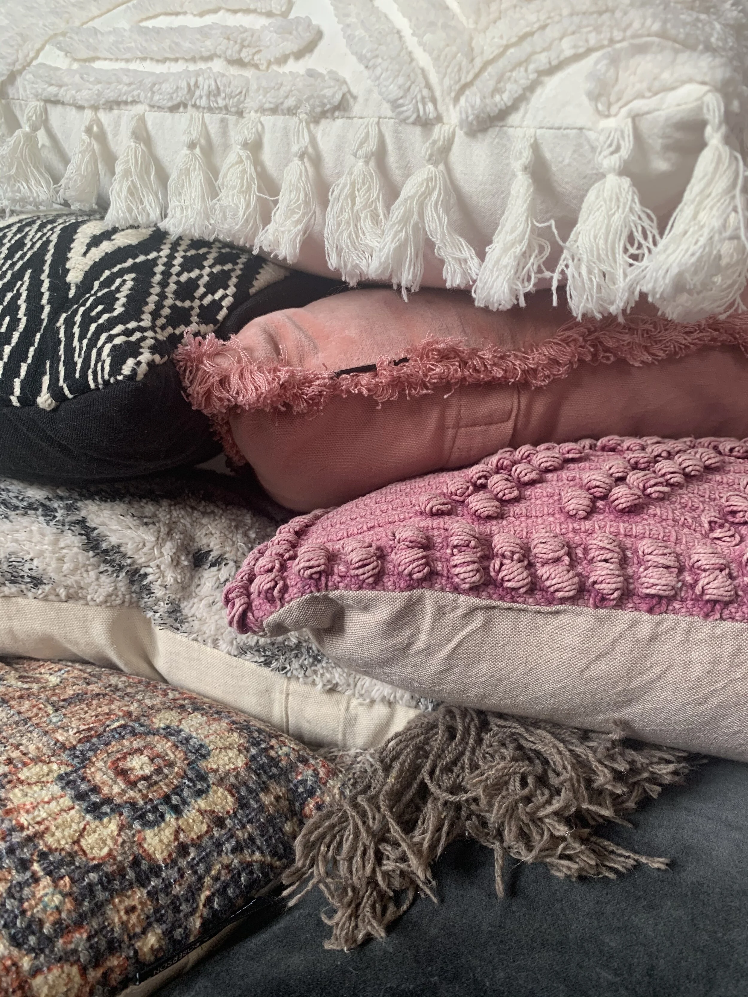 FURNITURE_Mix and Match Cushions - Light_15