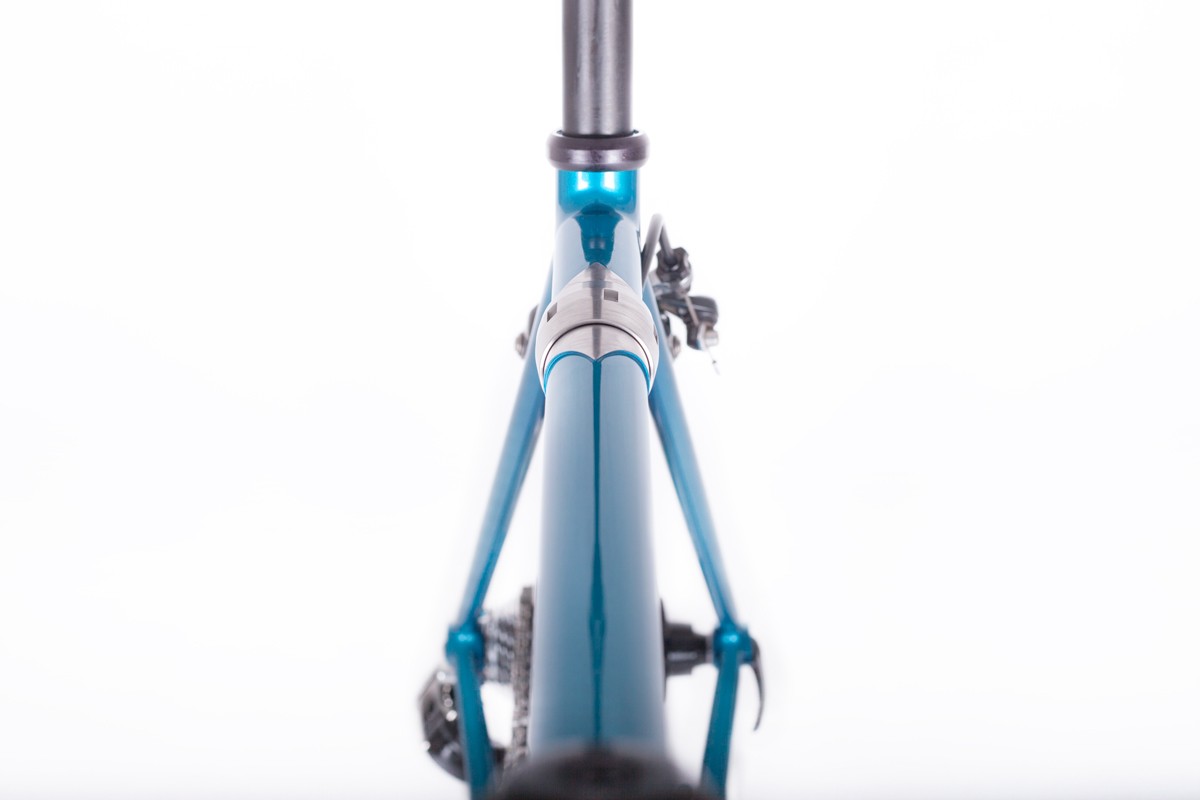 MB04-1200x800 (1).jpg
