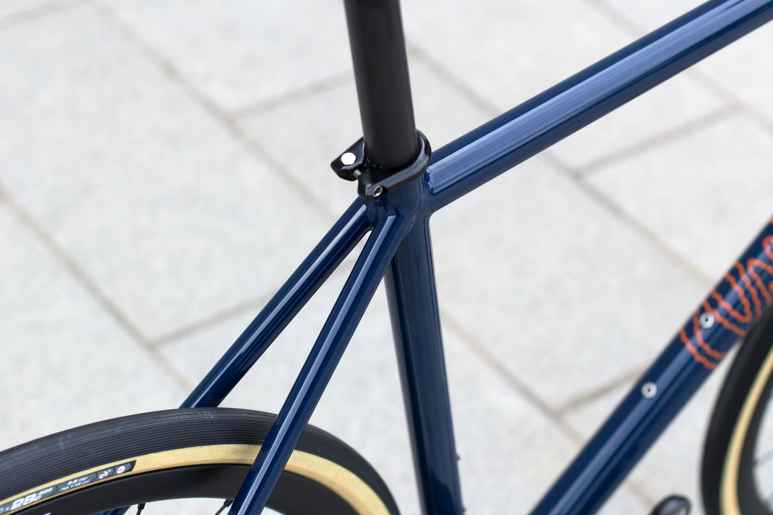 quirk_cycles_charlie_sheldon_durmitor_01.jpg